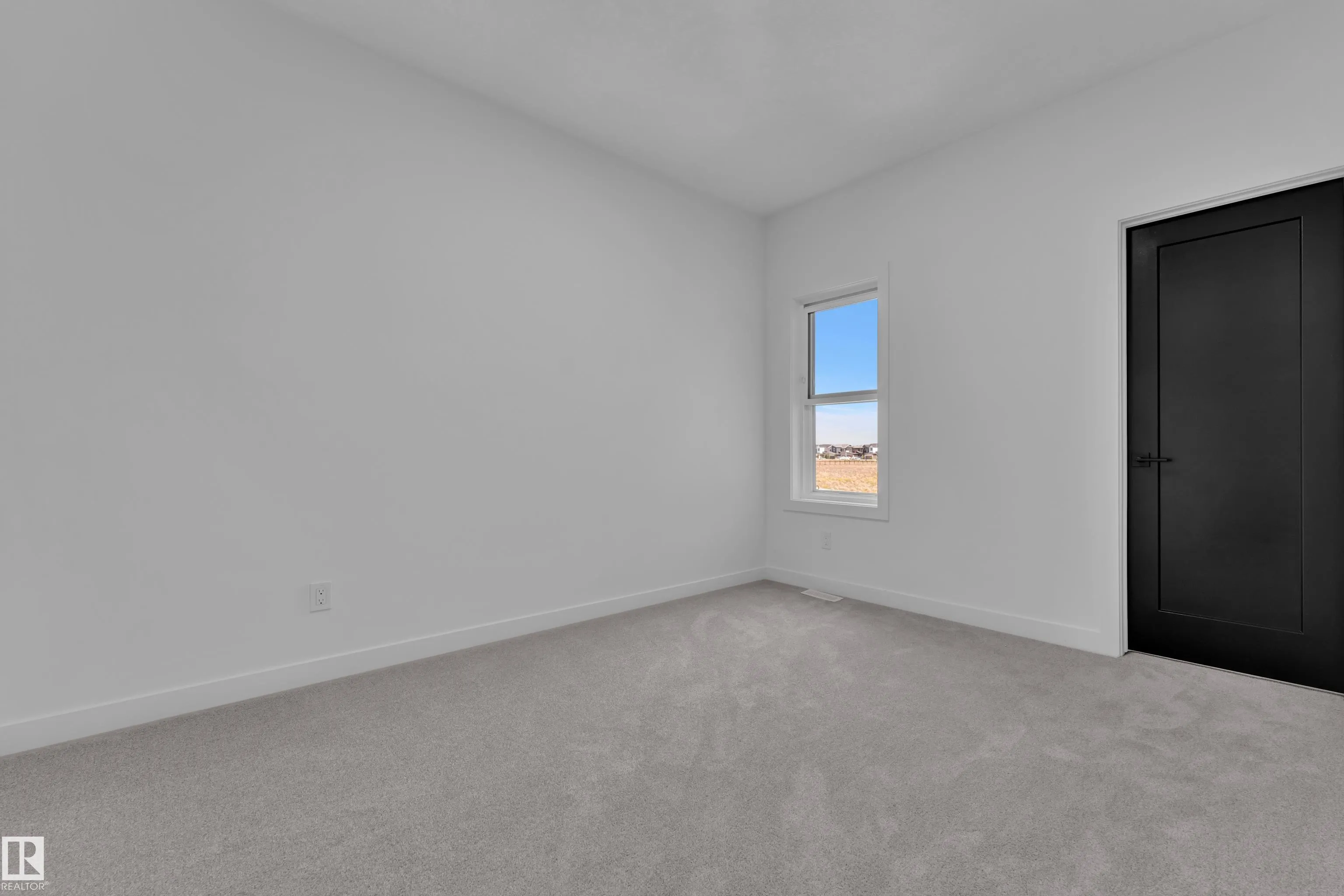 8 ELDRIDGE Point(e)