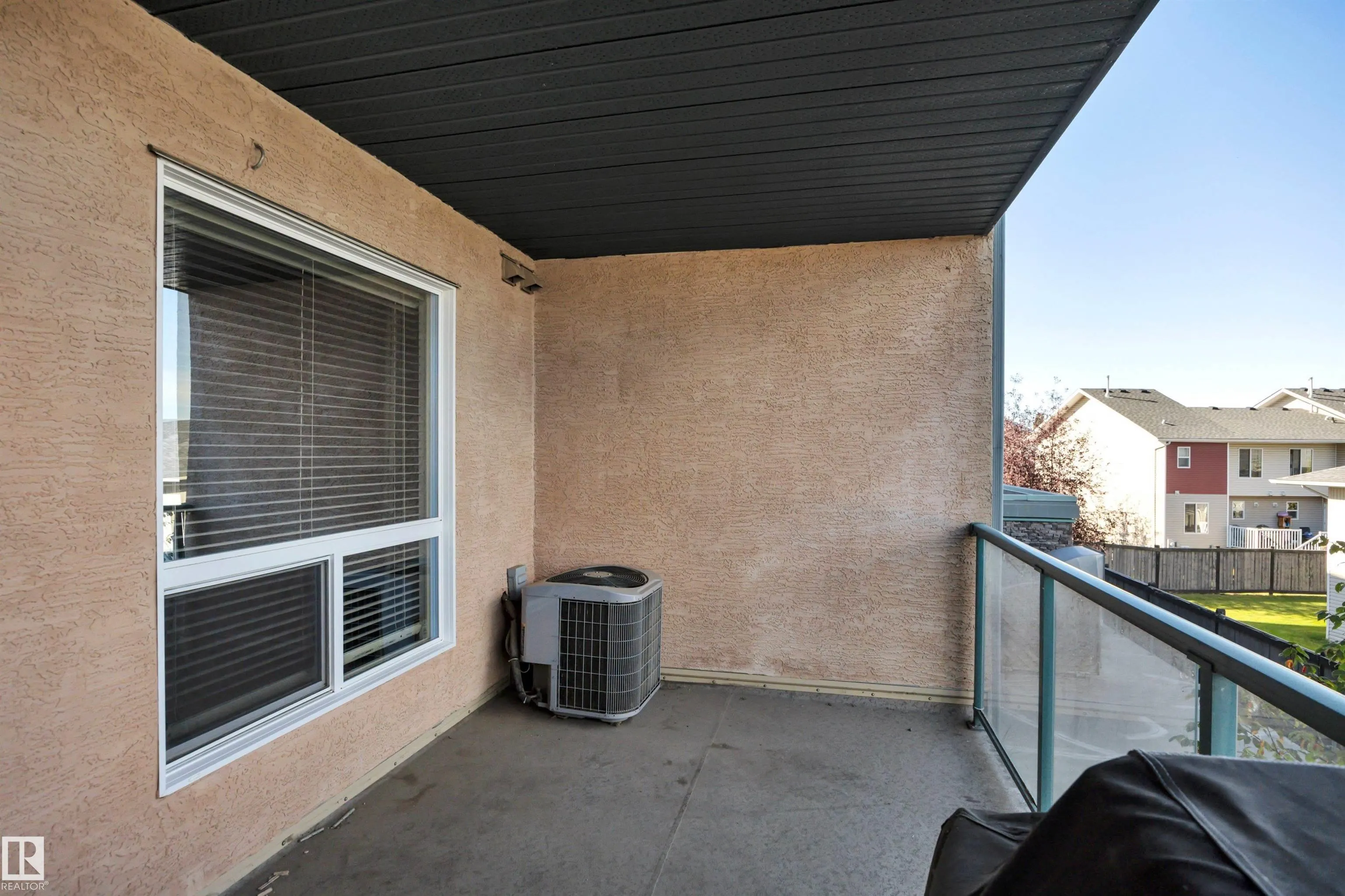 102B BRIDGEPORT Crossing