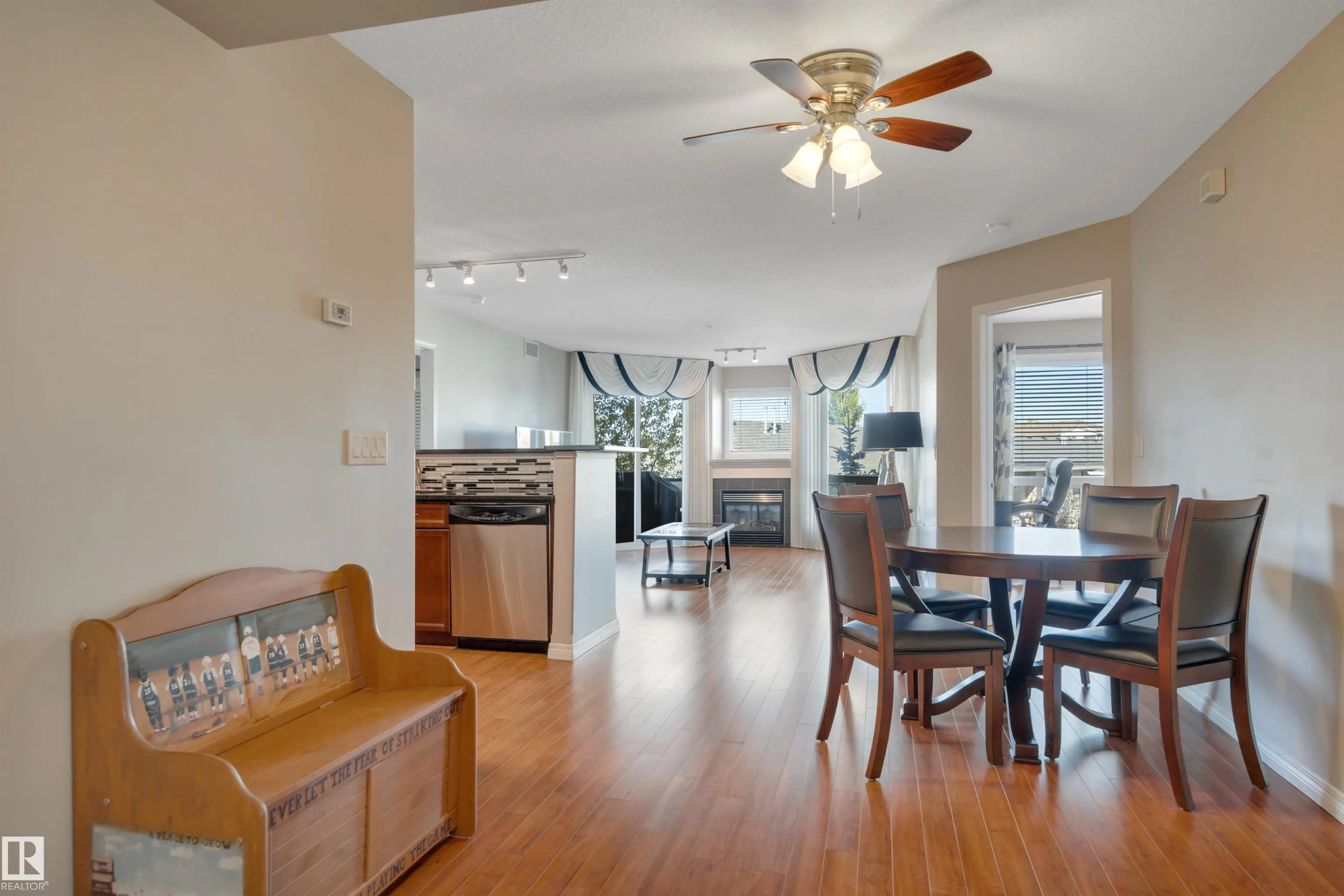 102B BRIDGEPORT Crossing