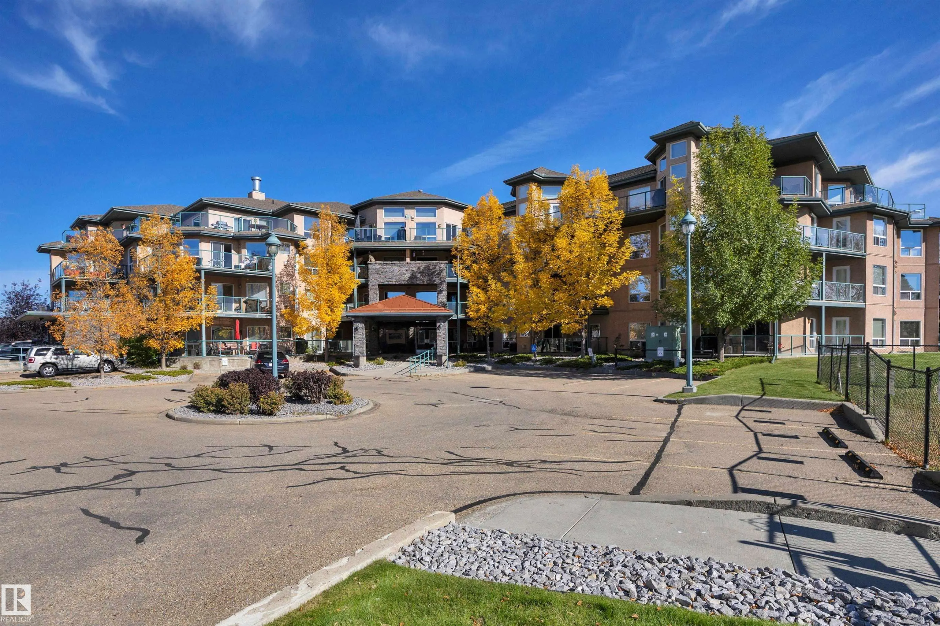 102B BRIDGEPORT Crossing