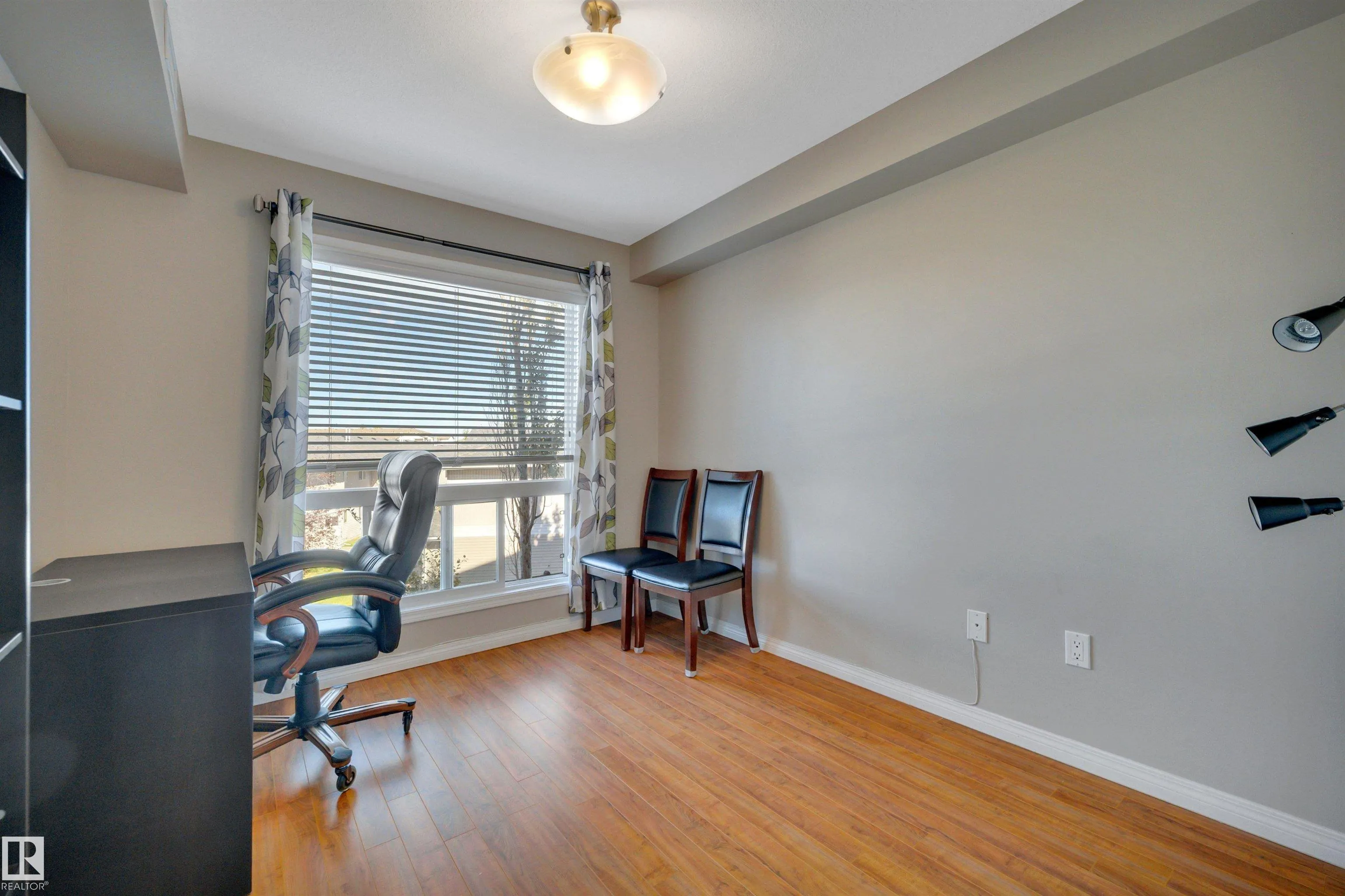 102B BRIDGEPORT Crossing
