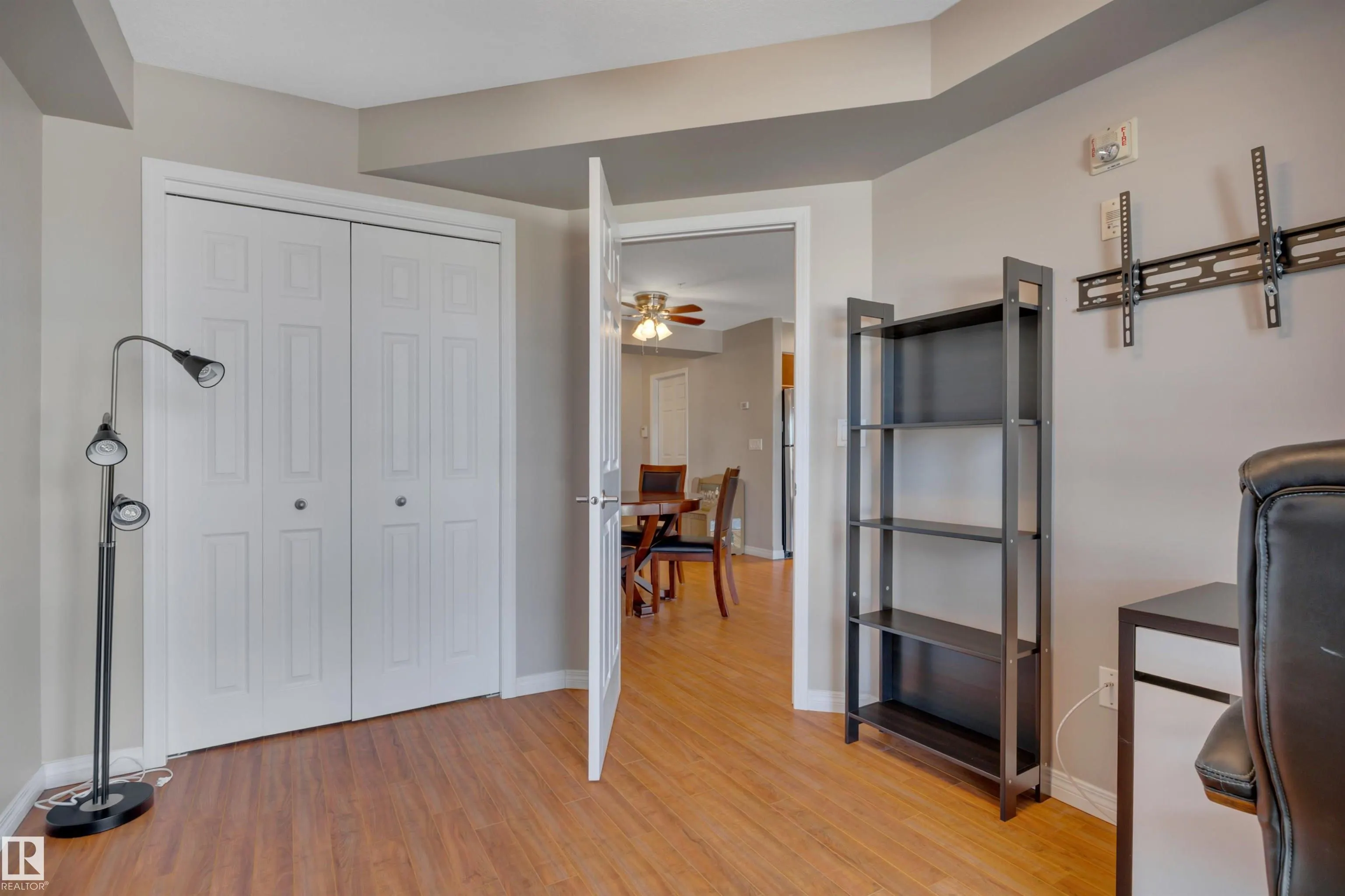 102B BRIDGEPORT Crossing