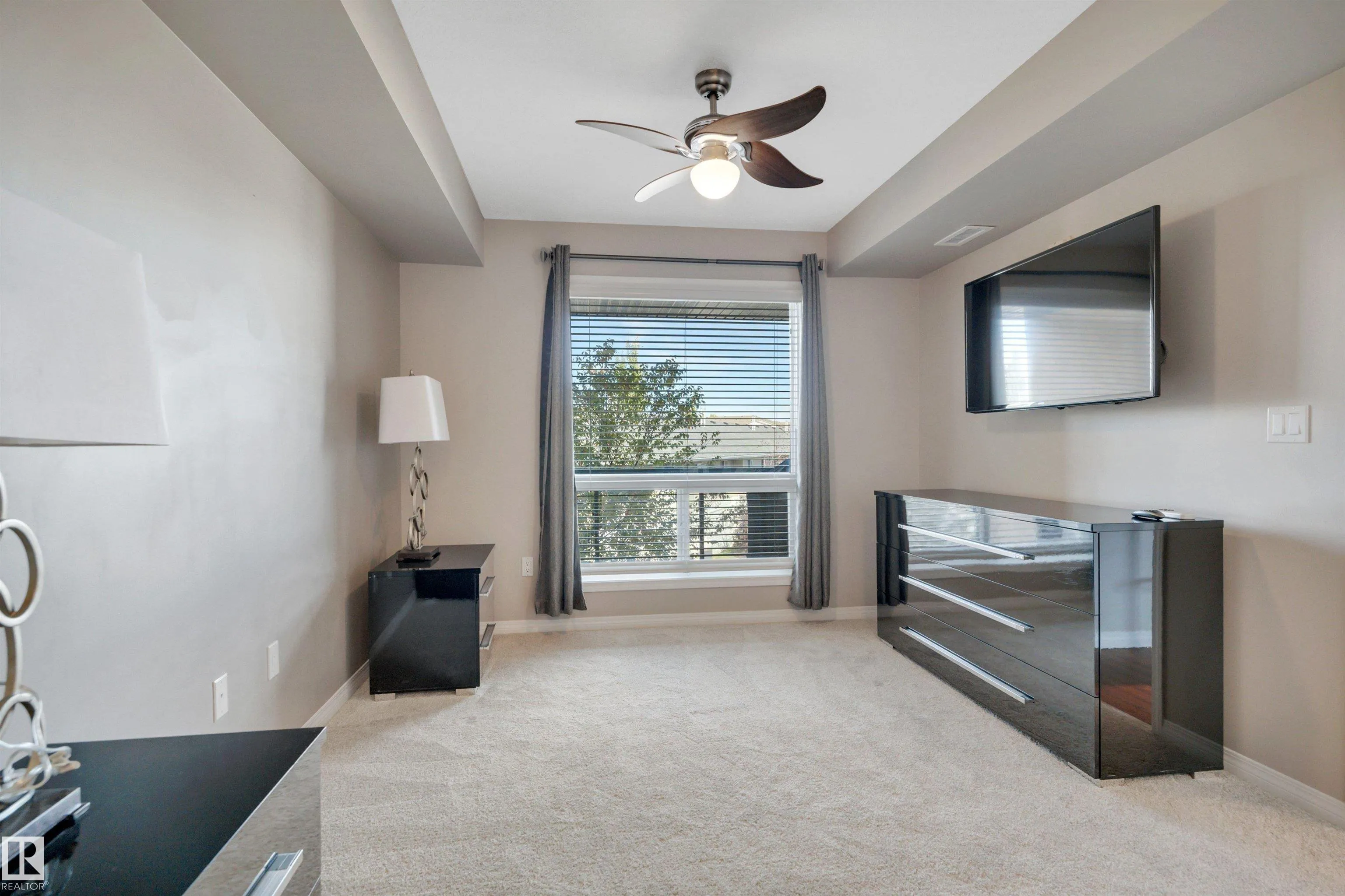 102B BRIDGEPORT Crossing