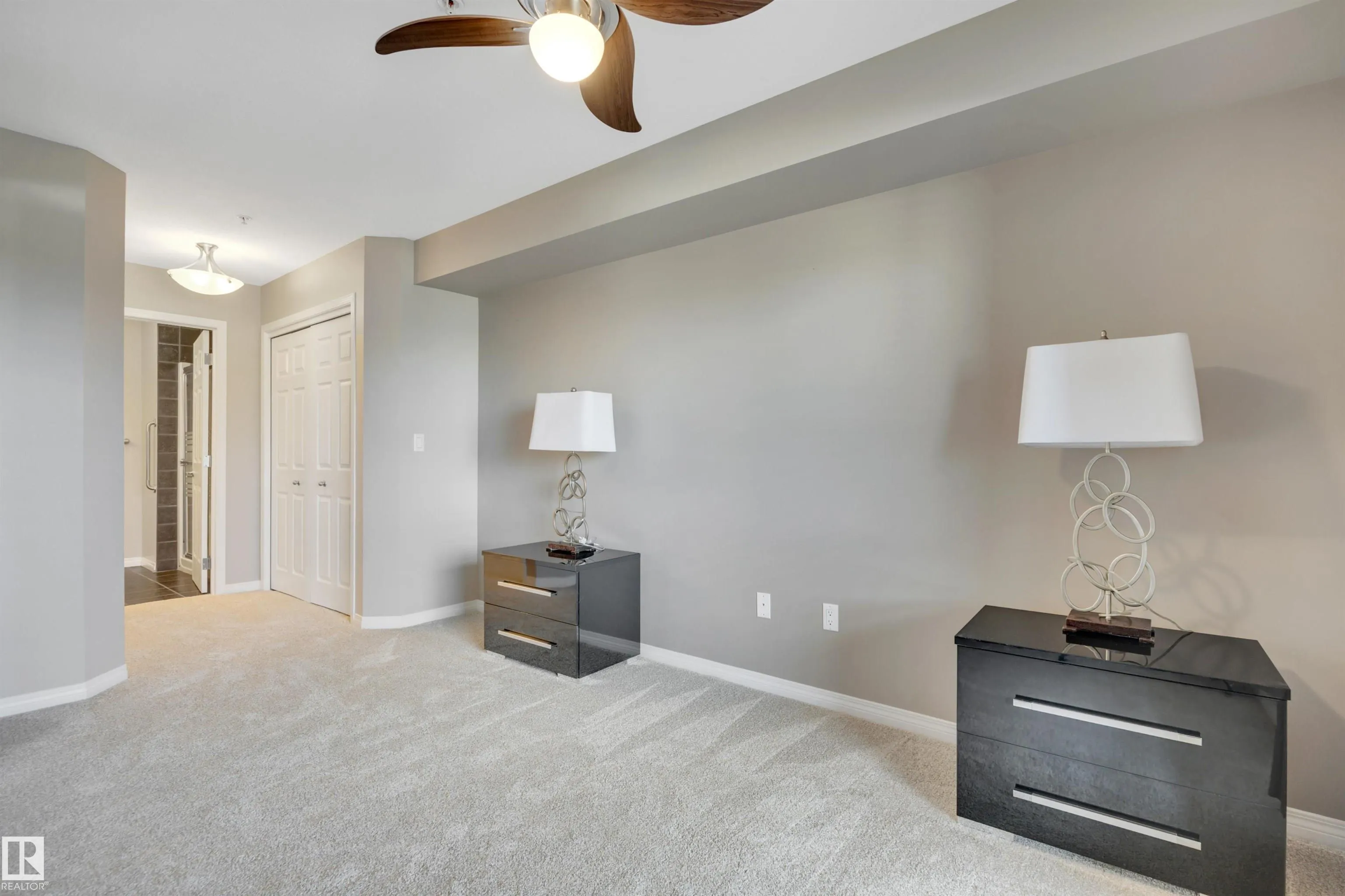 102B BRIDGEPORT Crossing