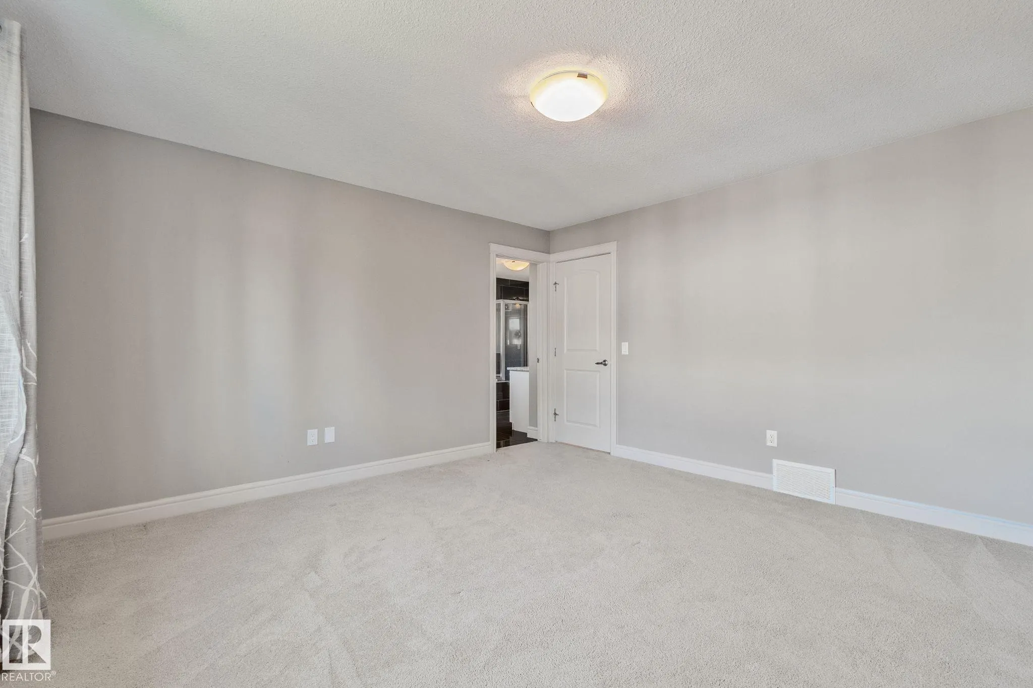 5422 ALLBRIGHT Square