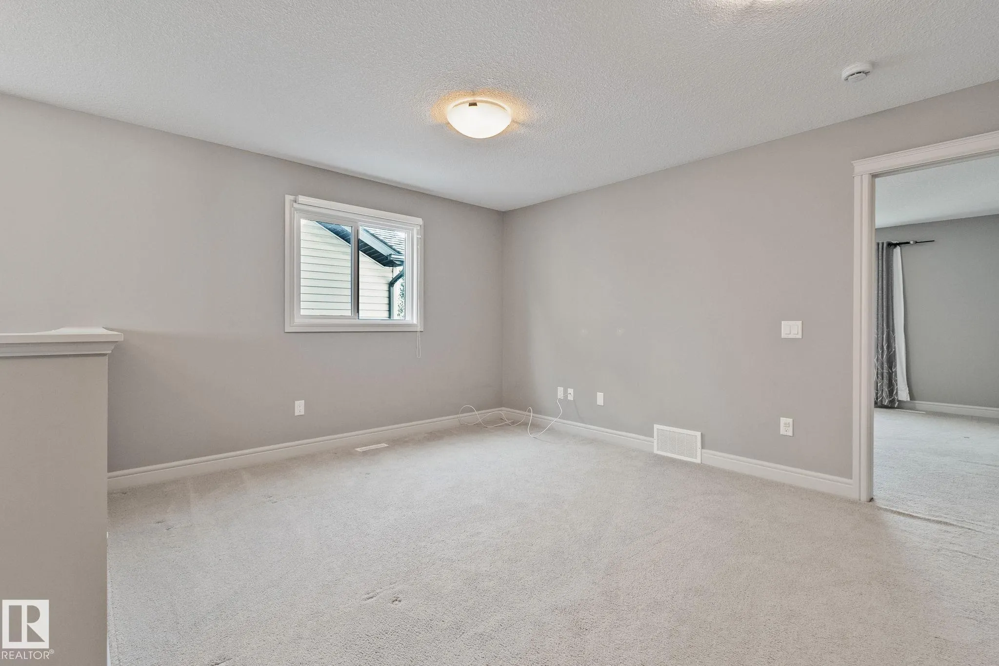 5422 ALLBRIGHT Square