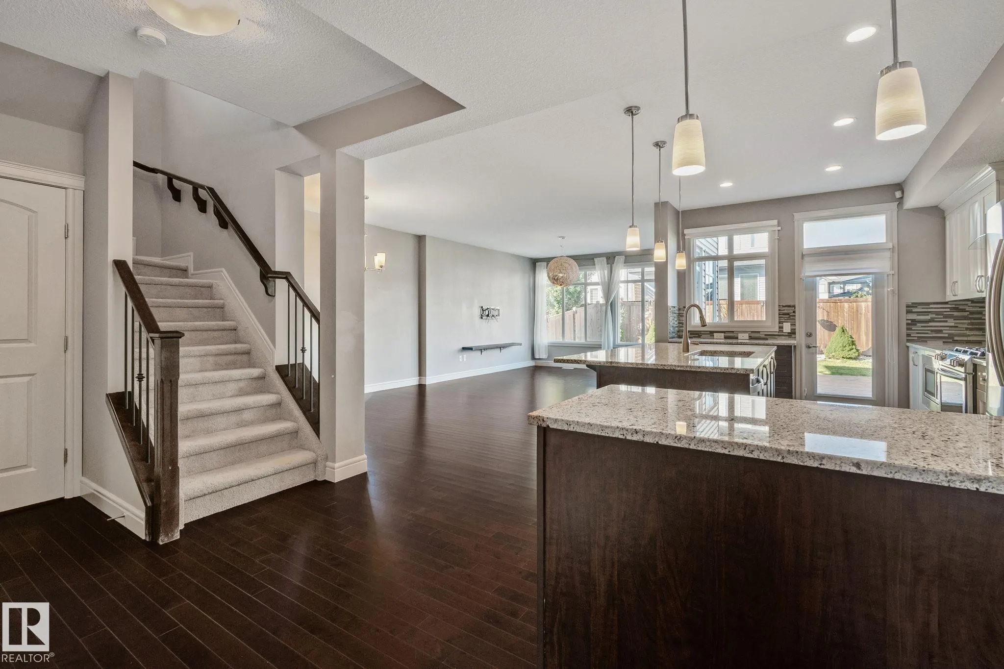 5422 ALLBRIGHT Square