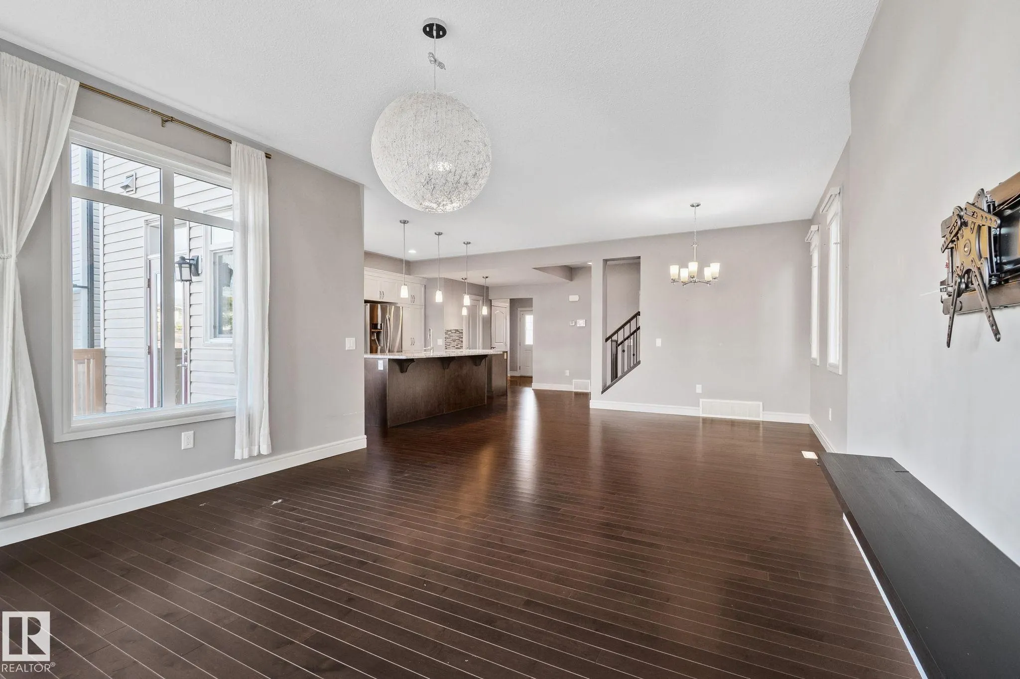 5422 ALLBRIGHT Square