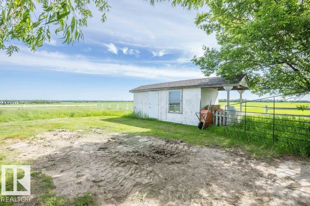 26530 Twp Rd 590
