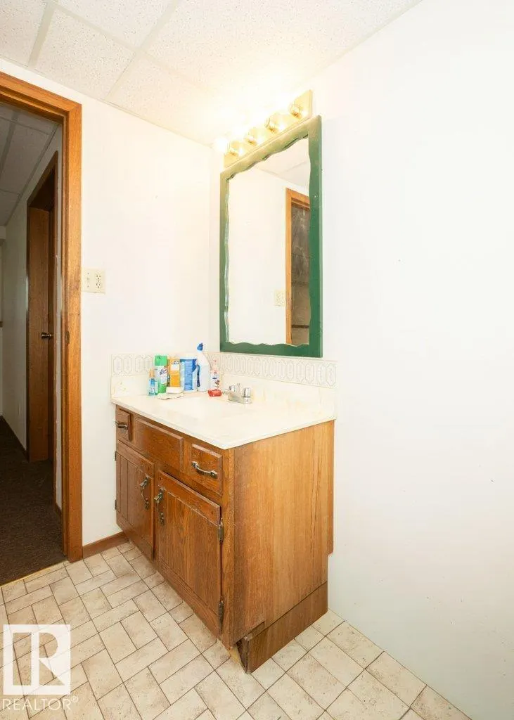 26530 Twp Rd 590