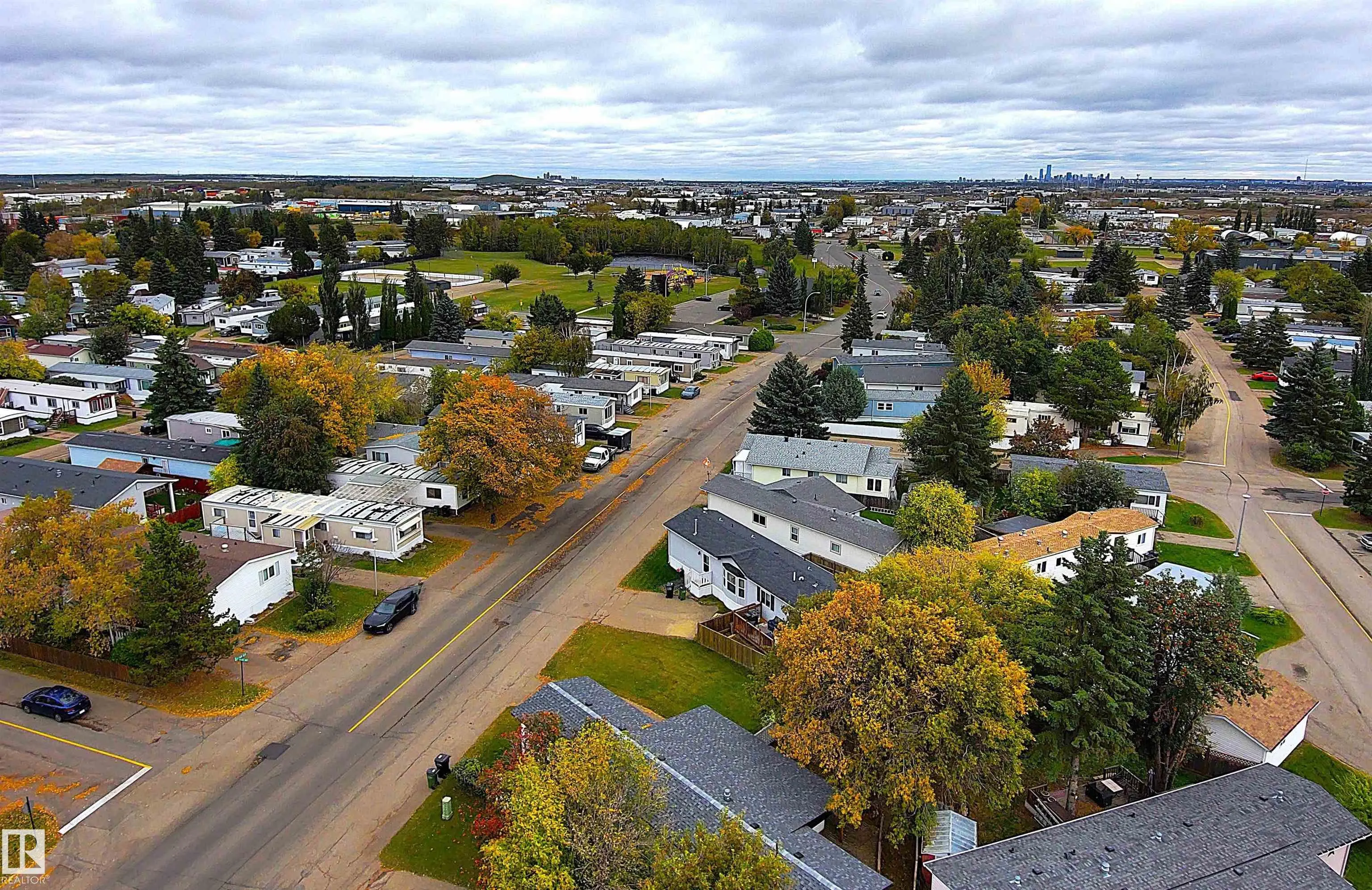 37 West View Boulevard