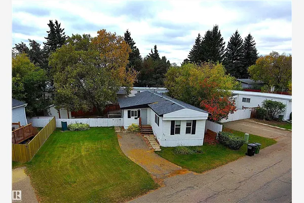 37 West View Boulevard