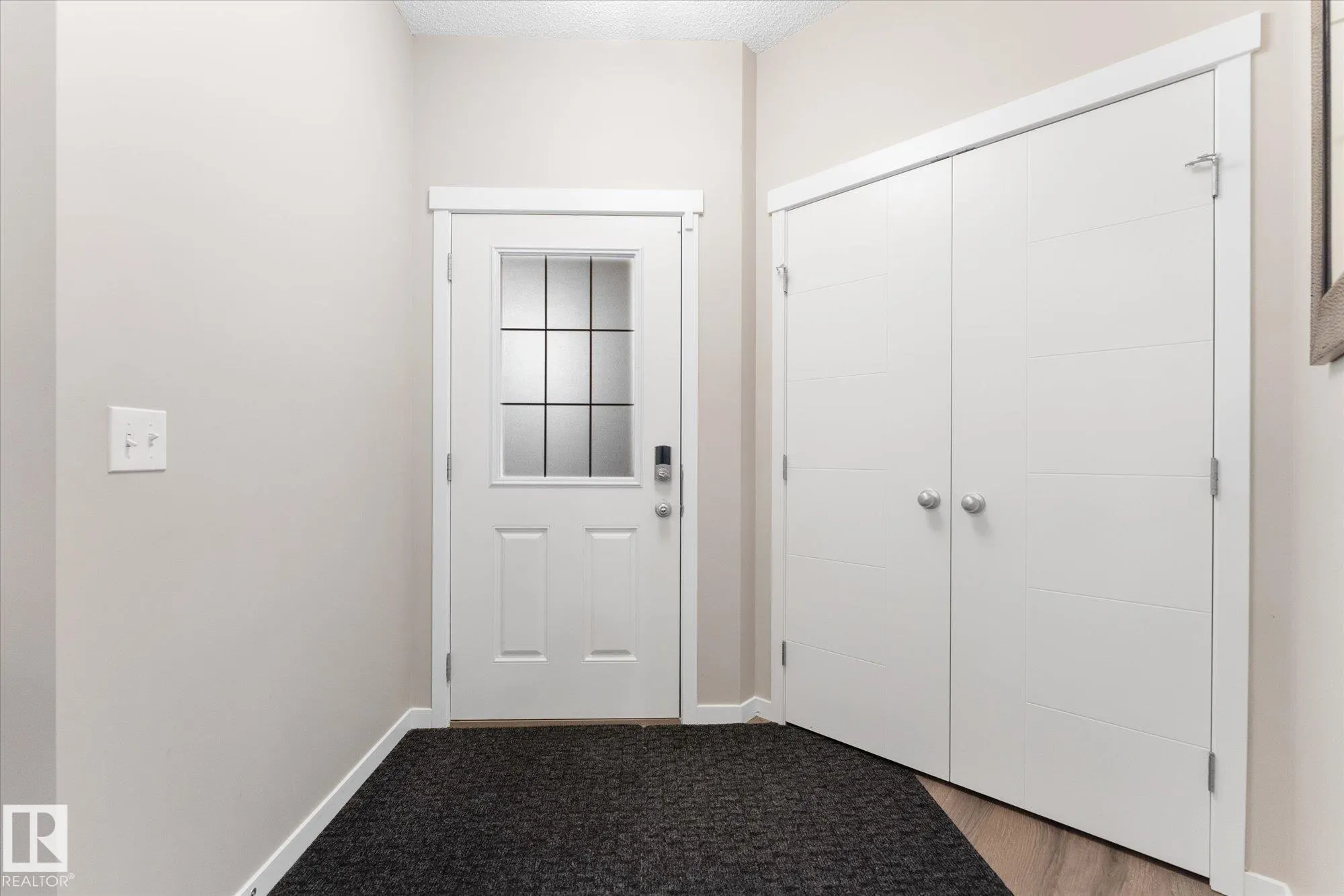 88 SPRUCE RIDGE Drive