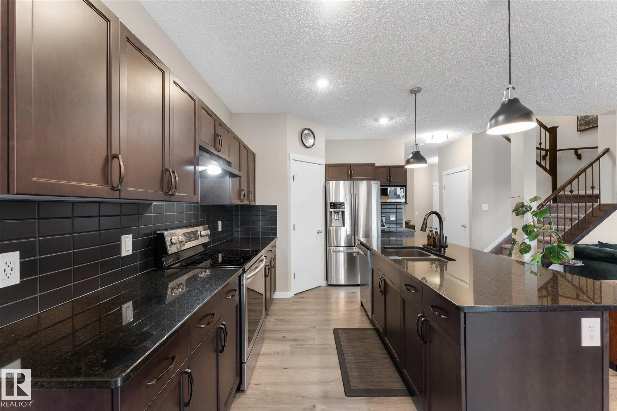 88 SPRUCE RIDGE Drive