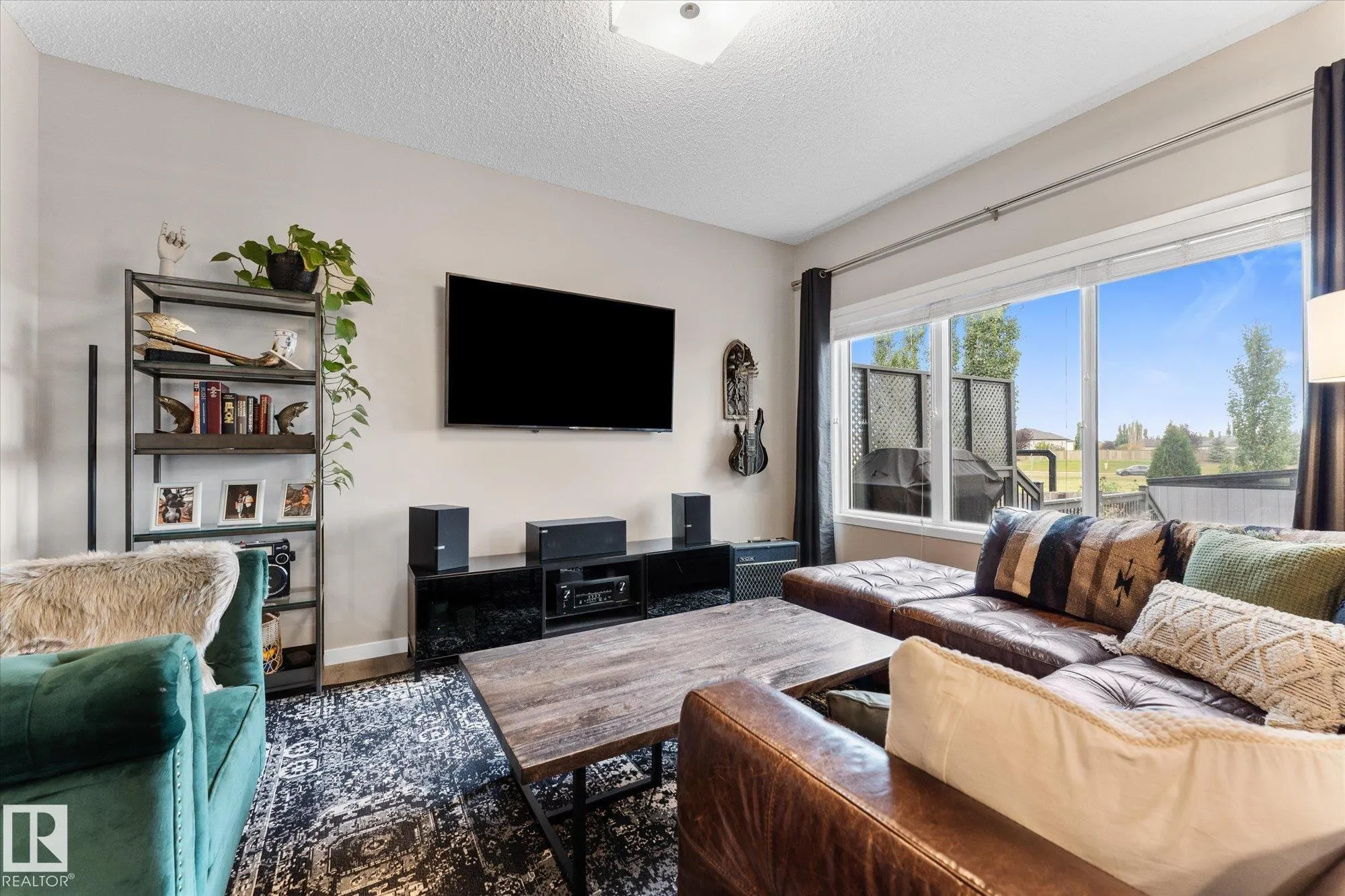88 SPRUCE RIDGE Drive