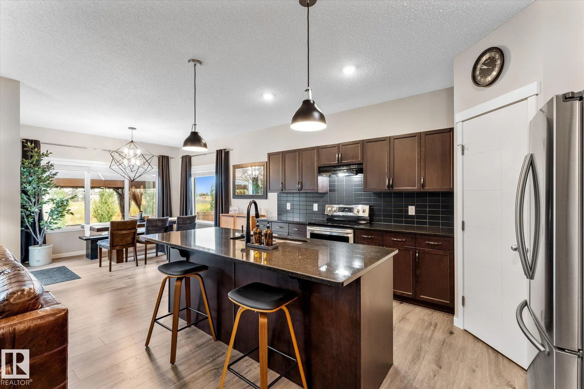 88 SPRUCE RIDGE Drive