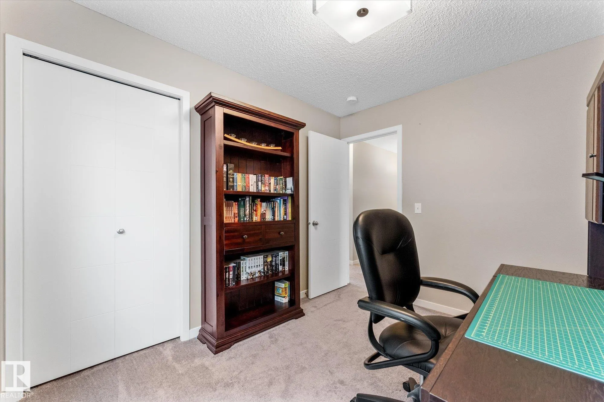 88 SPRUCE RIDGE Drive