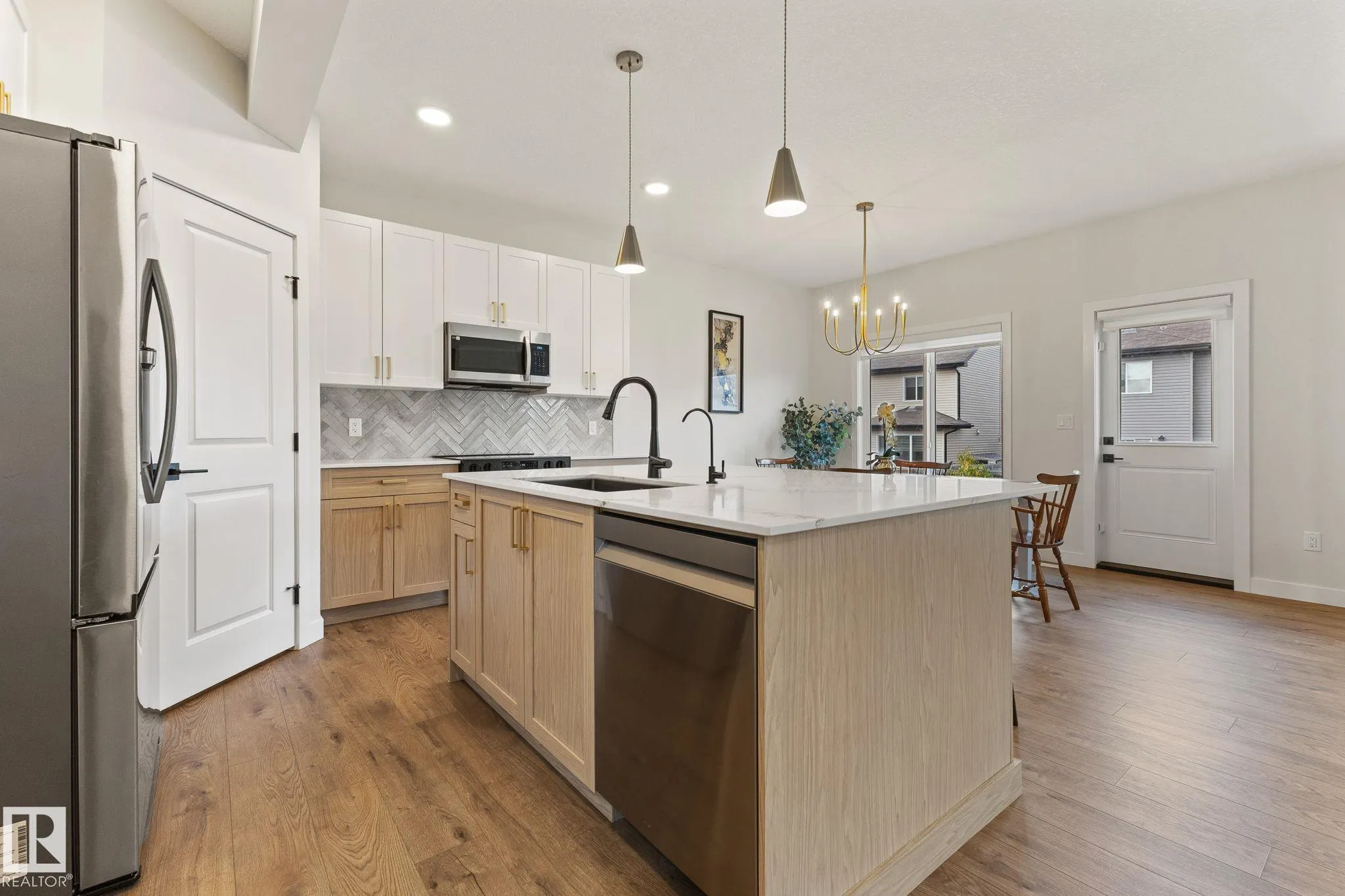 10 Sereno Lane