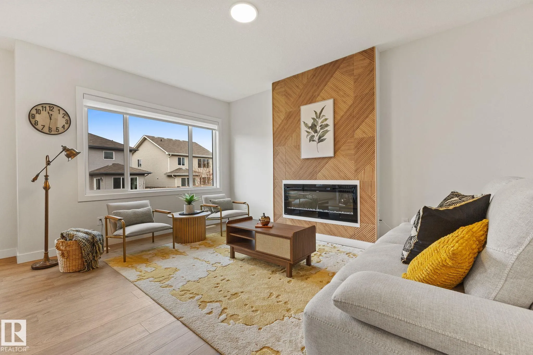 10 Sereno Lane