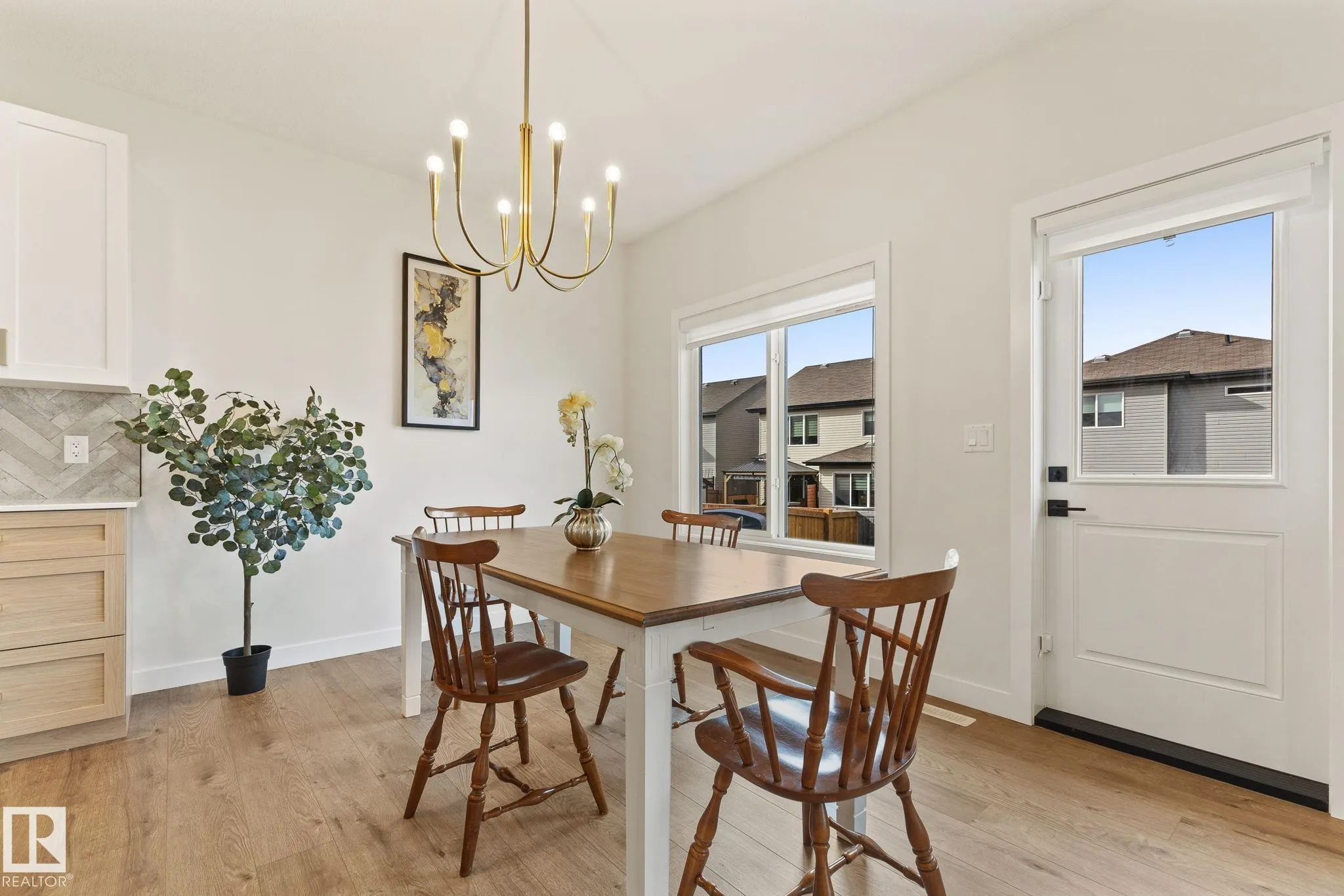 10 Sereno Lane