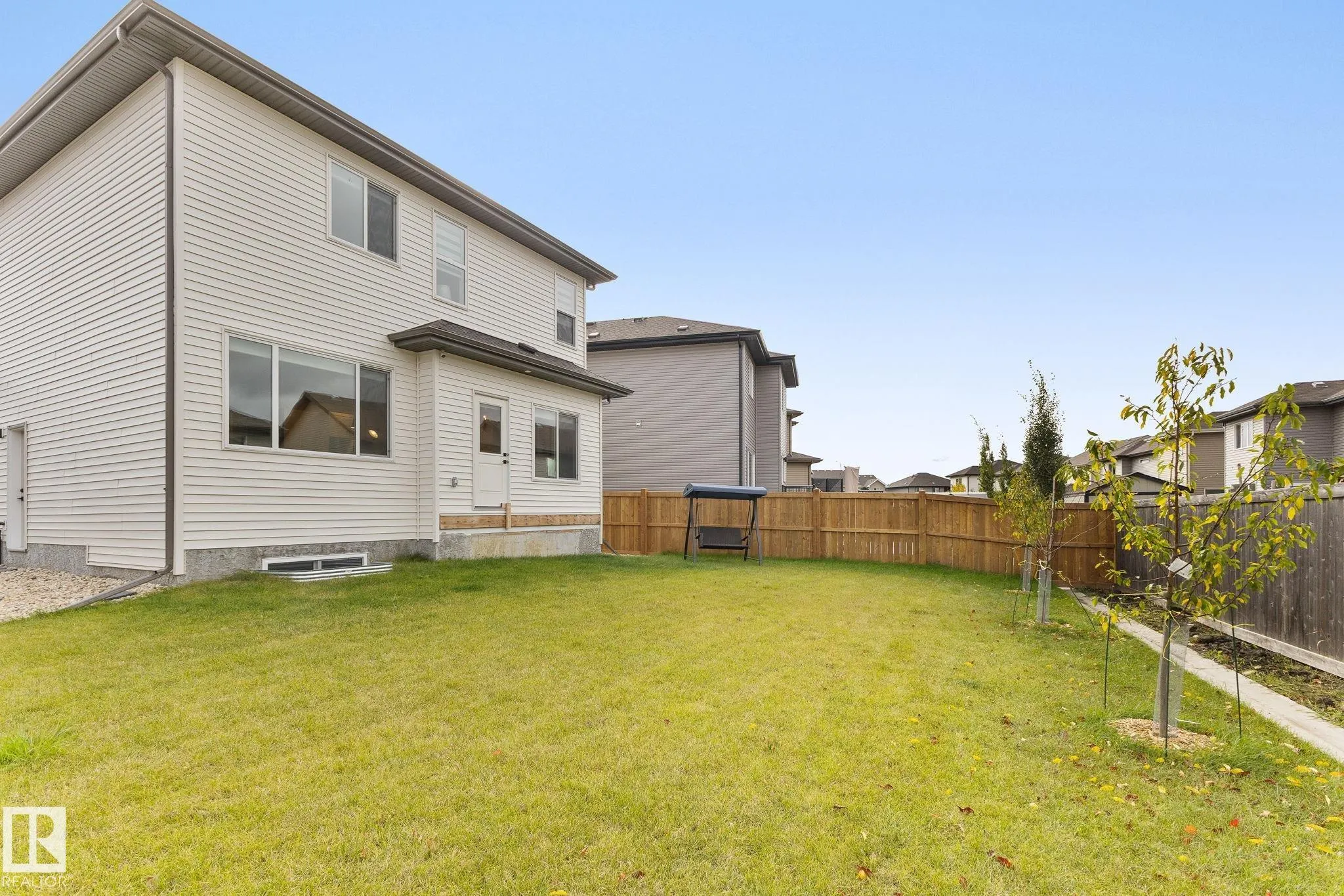 10 Sereno Lane
