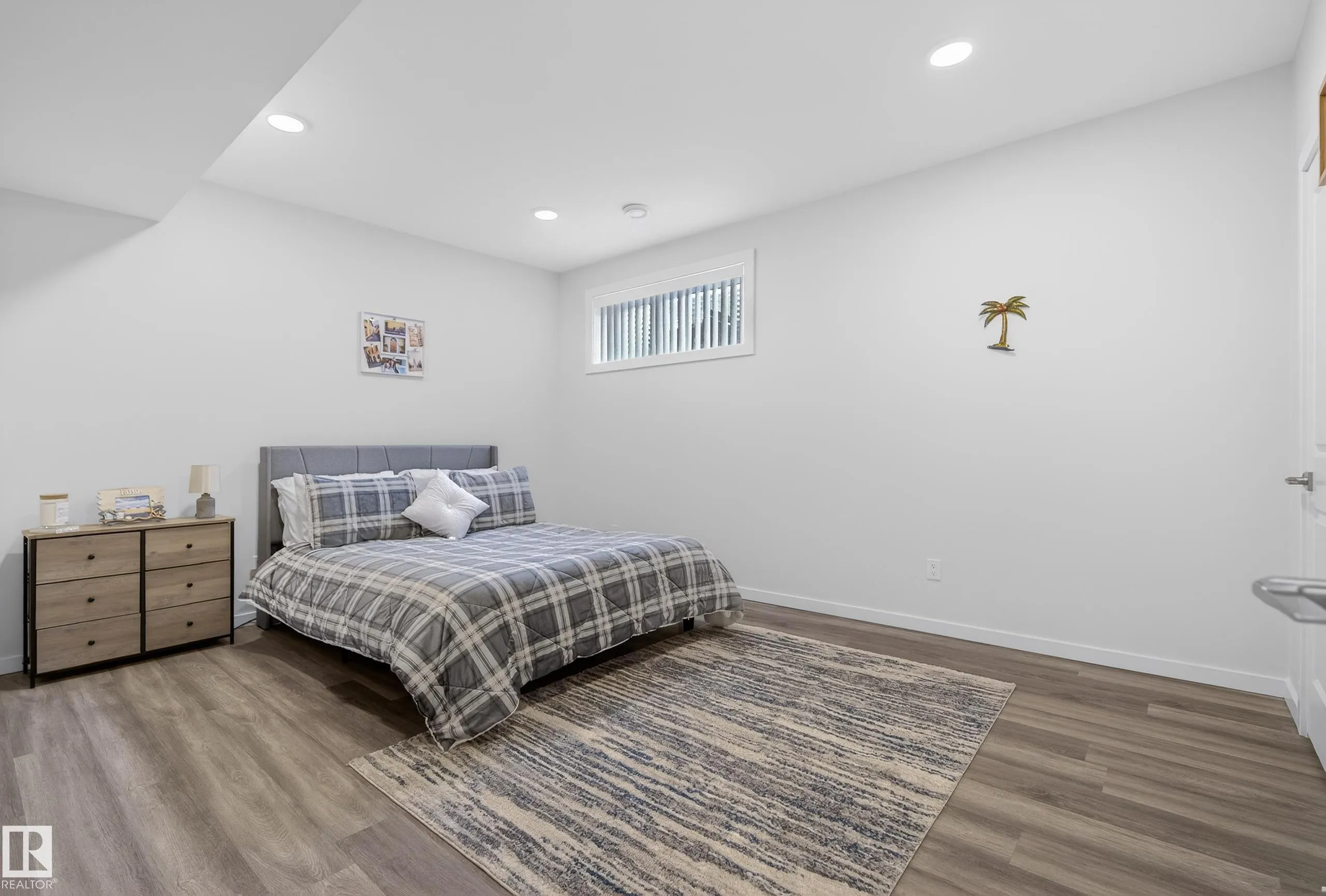 167 CATRIA Point(e)