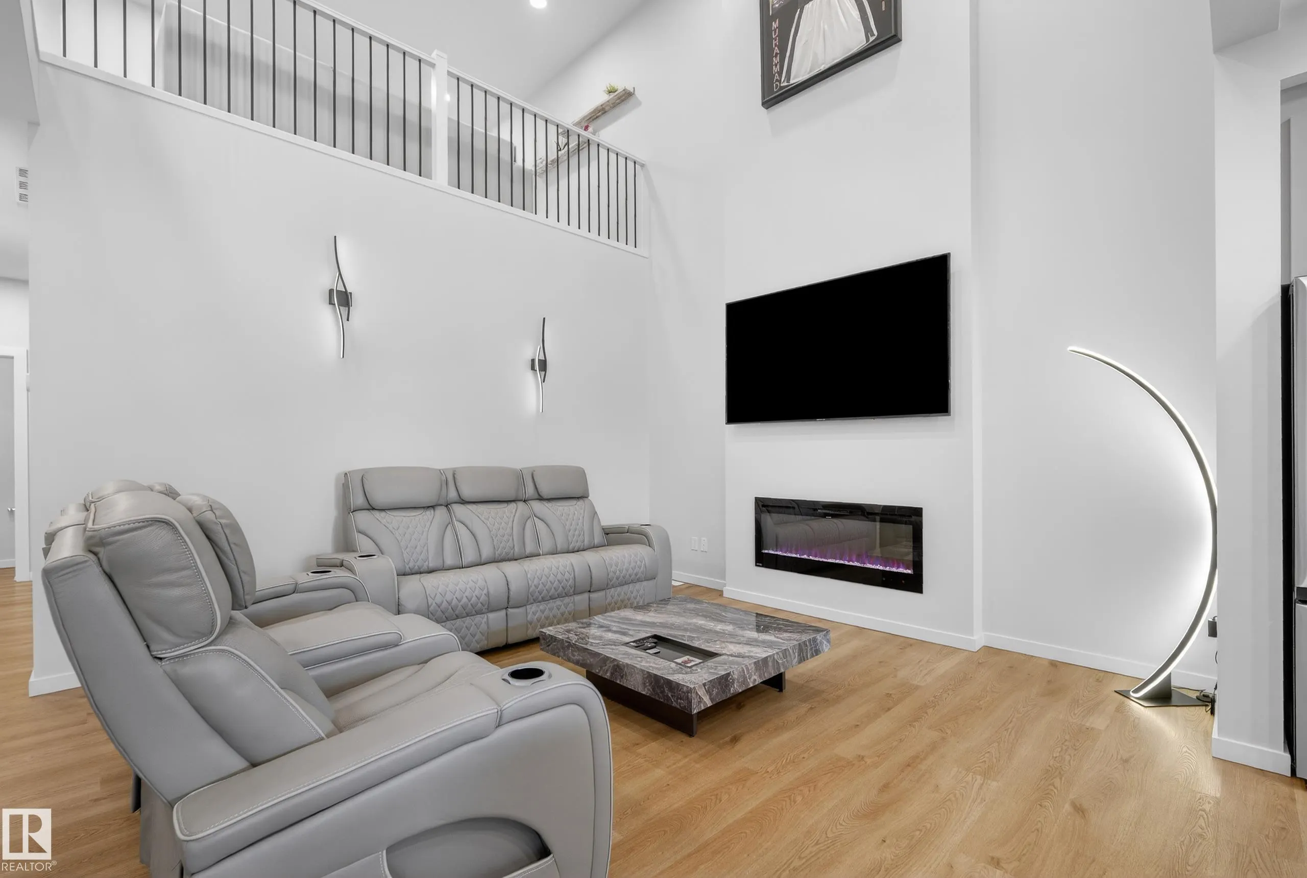 167 CATRIA Point(e)