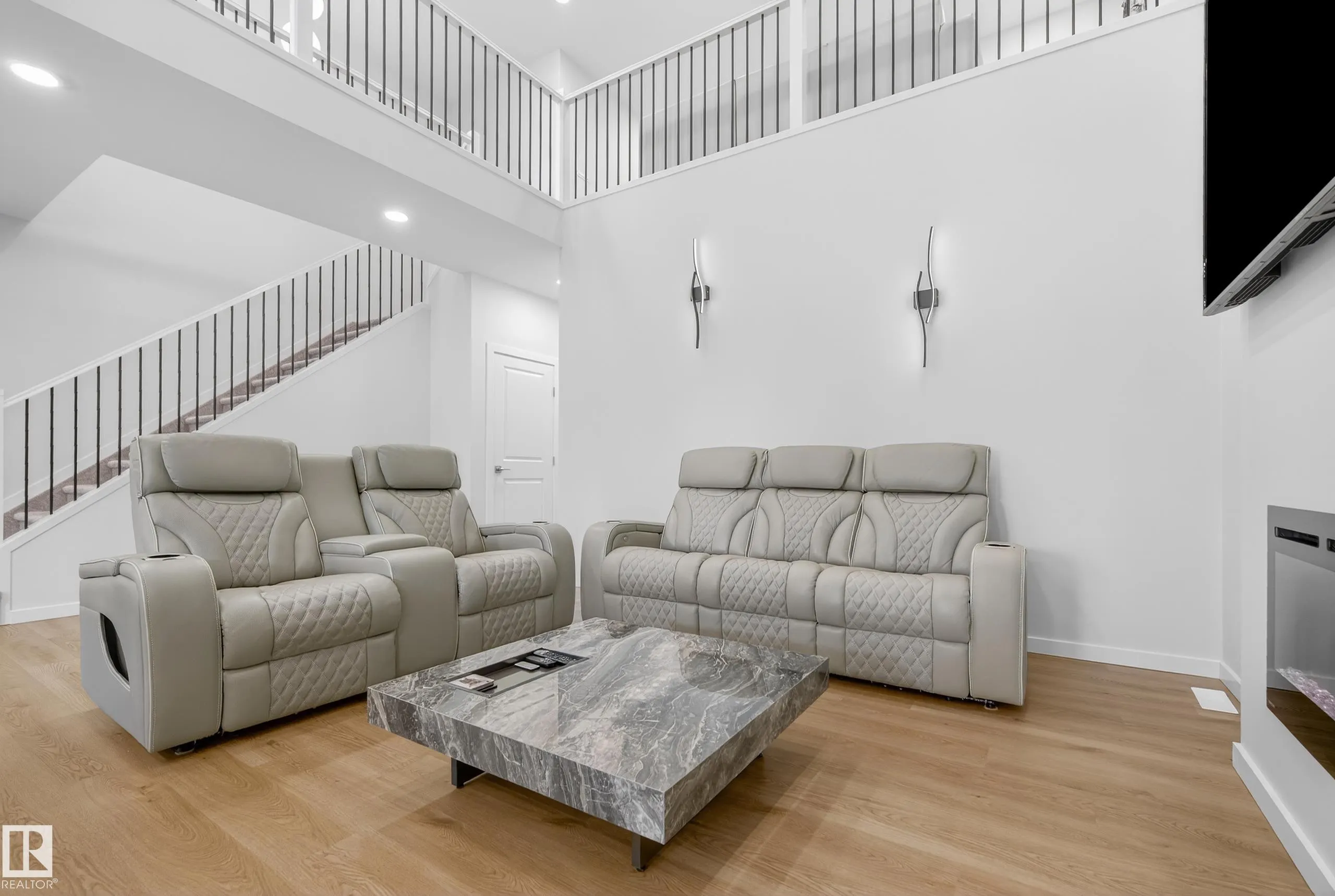 167 CATRIA Point(e)