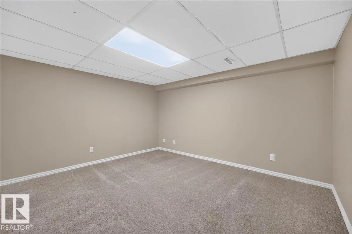 8 WAHSTAO Crescent