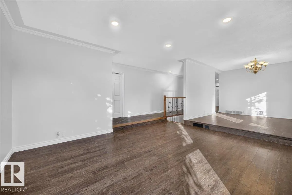 8 WAHSTAO Crescent