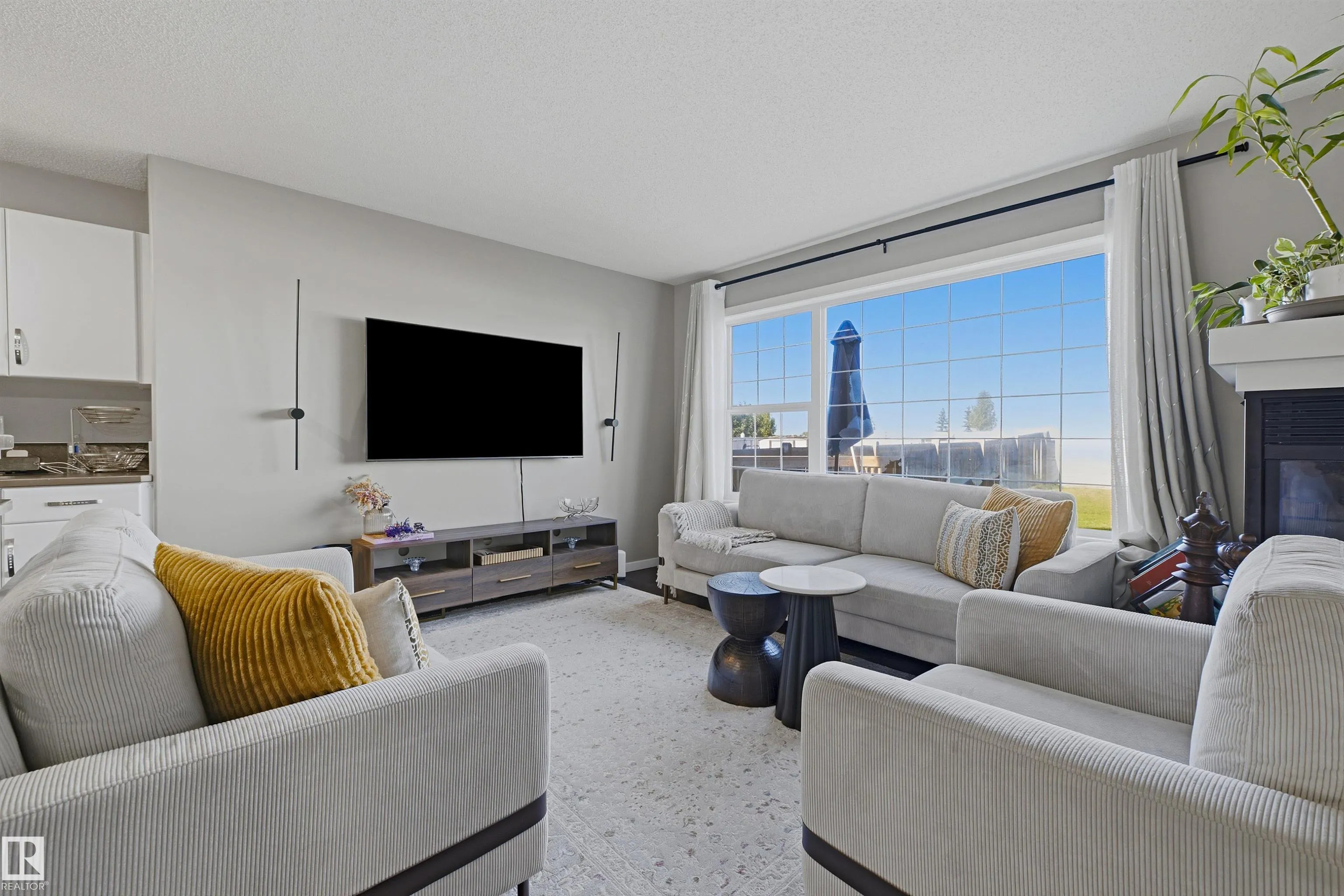 3151 TRELLE Loop