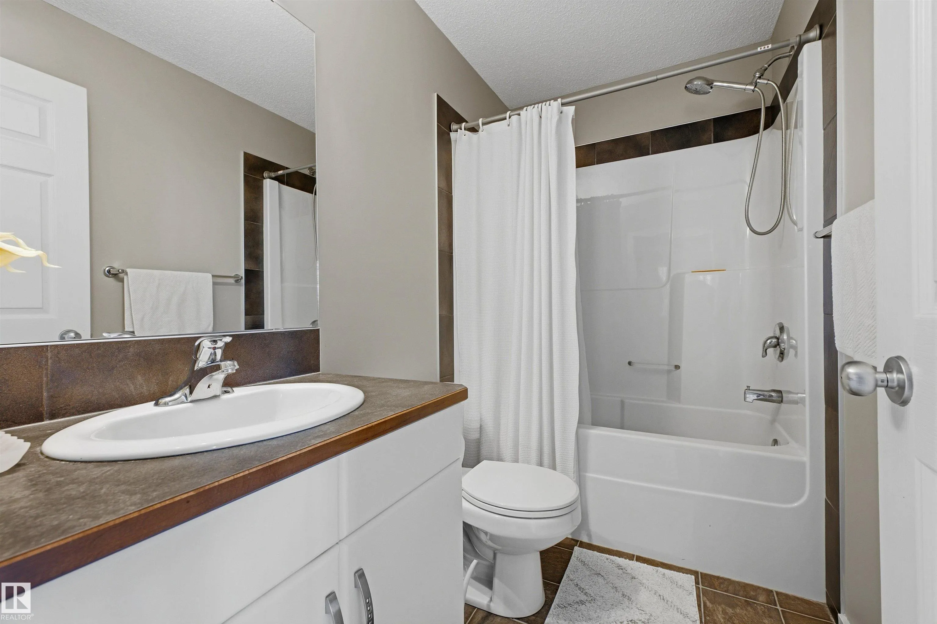 3151 TRELLE Loop