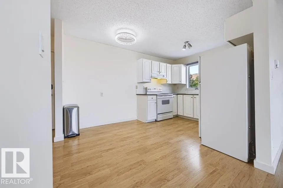 10208 113 Street