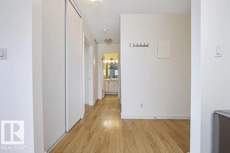 10208 113 Street