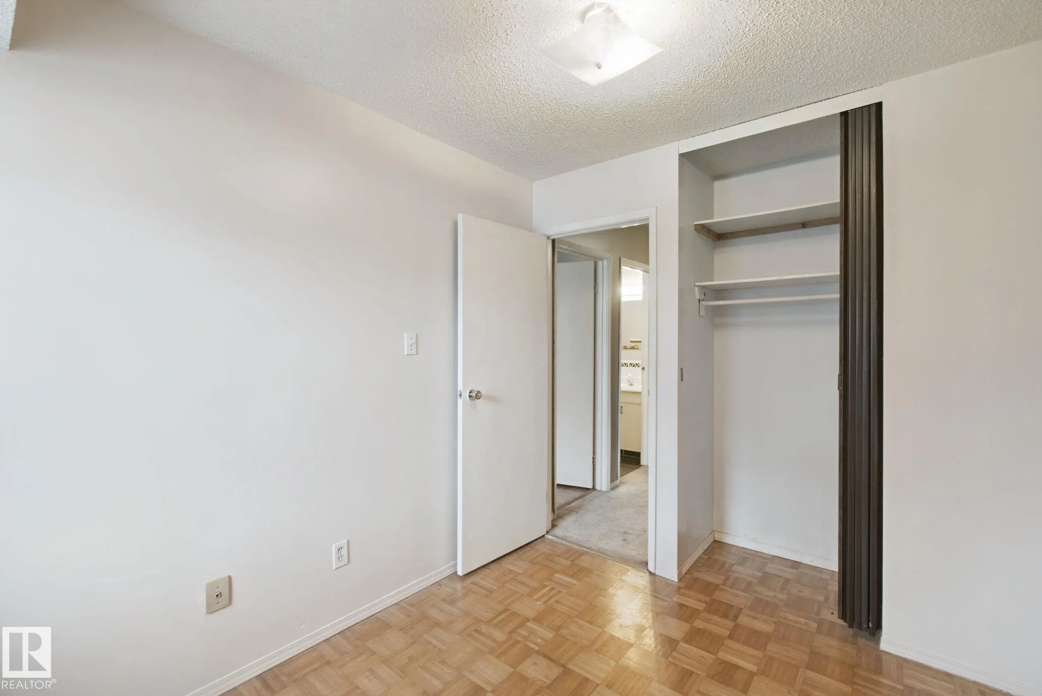 193F HOMESTEAD Crescent