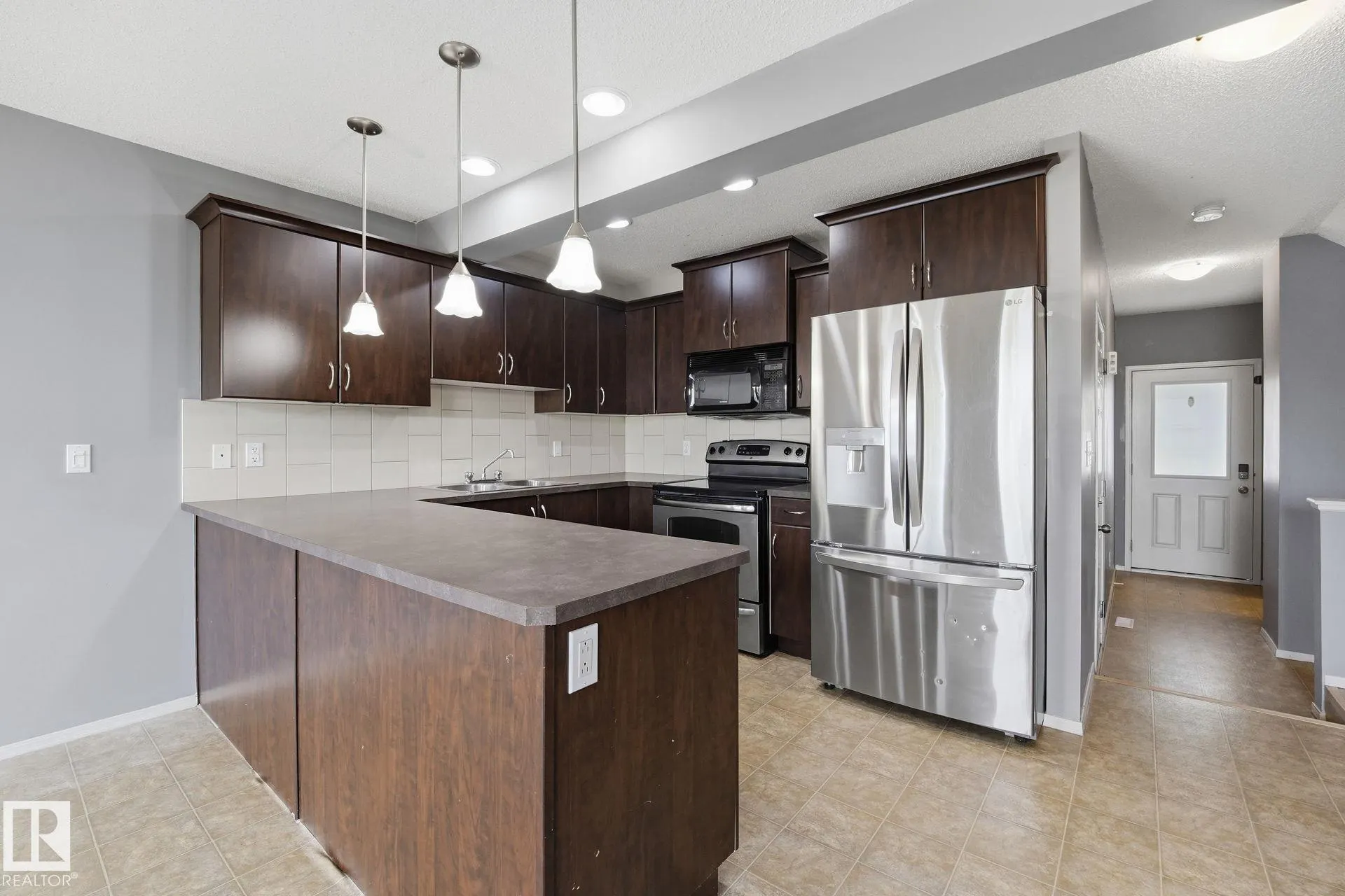 15 RED CANYON Way