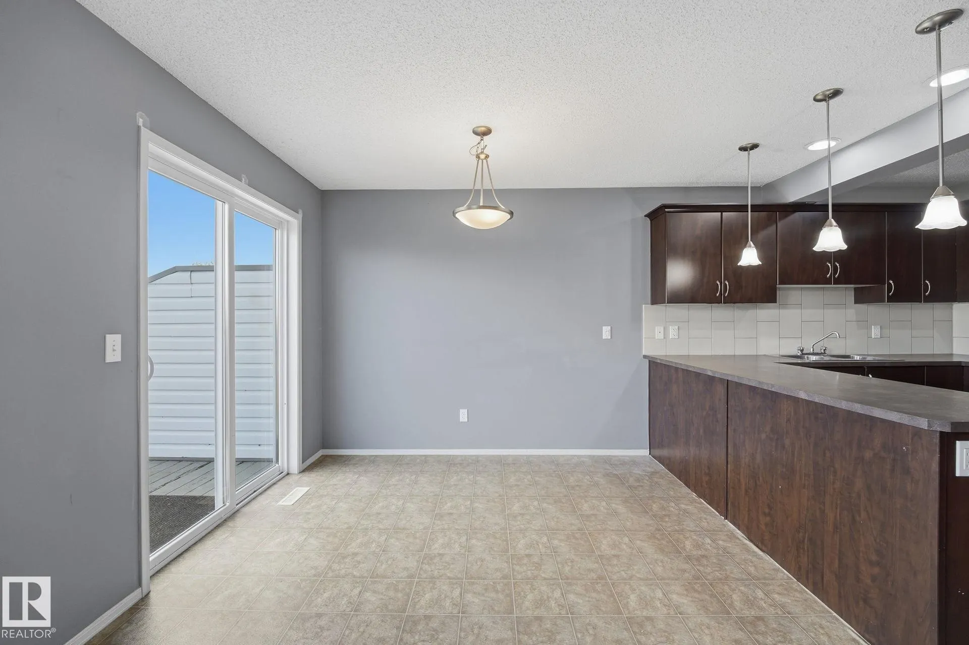 15 RED CANYON Way
