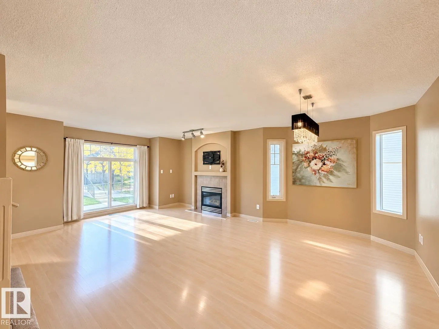 4755 TERWILLEGAR Common