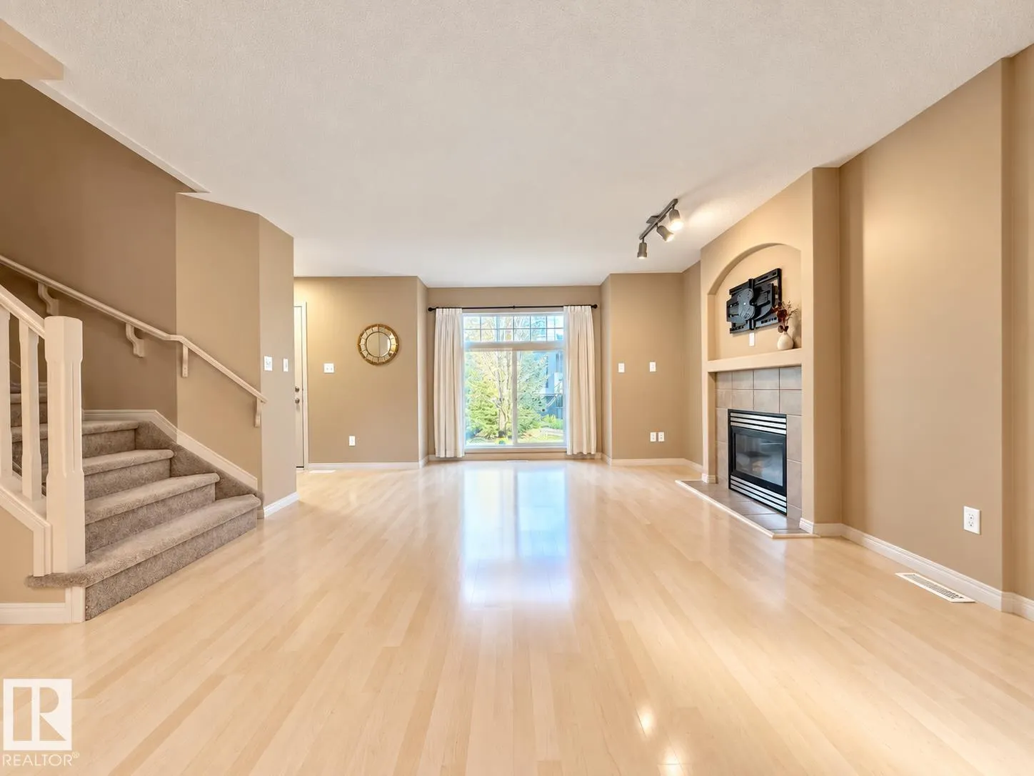 4755 TERWILLEGAR Common