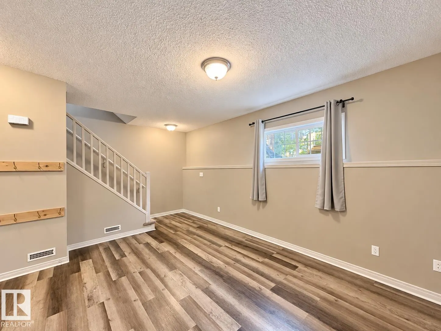 4755 TERWILLEGAR Common