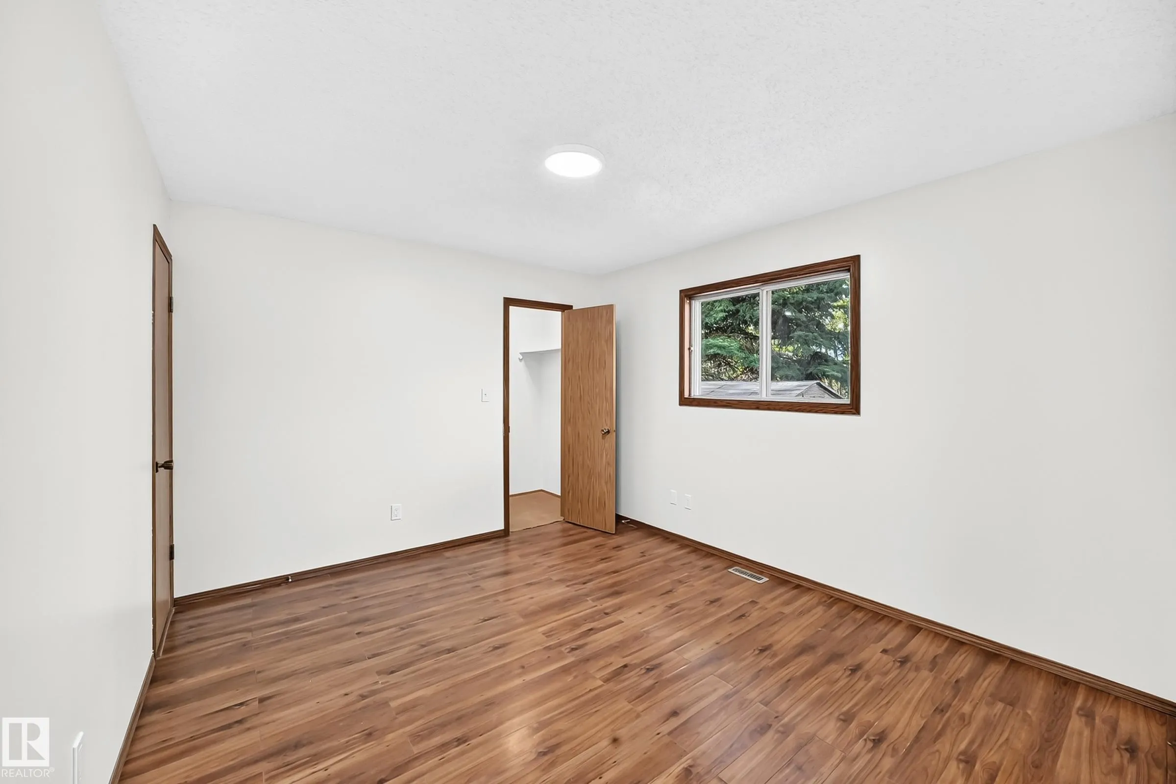 23016 TWP RD 504
