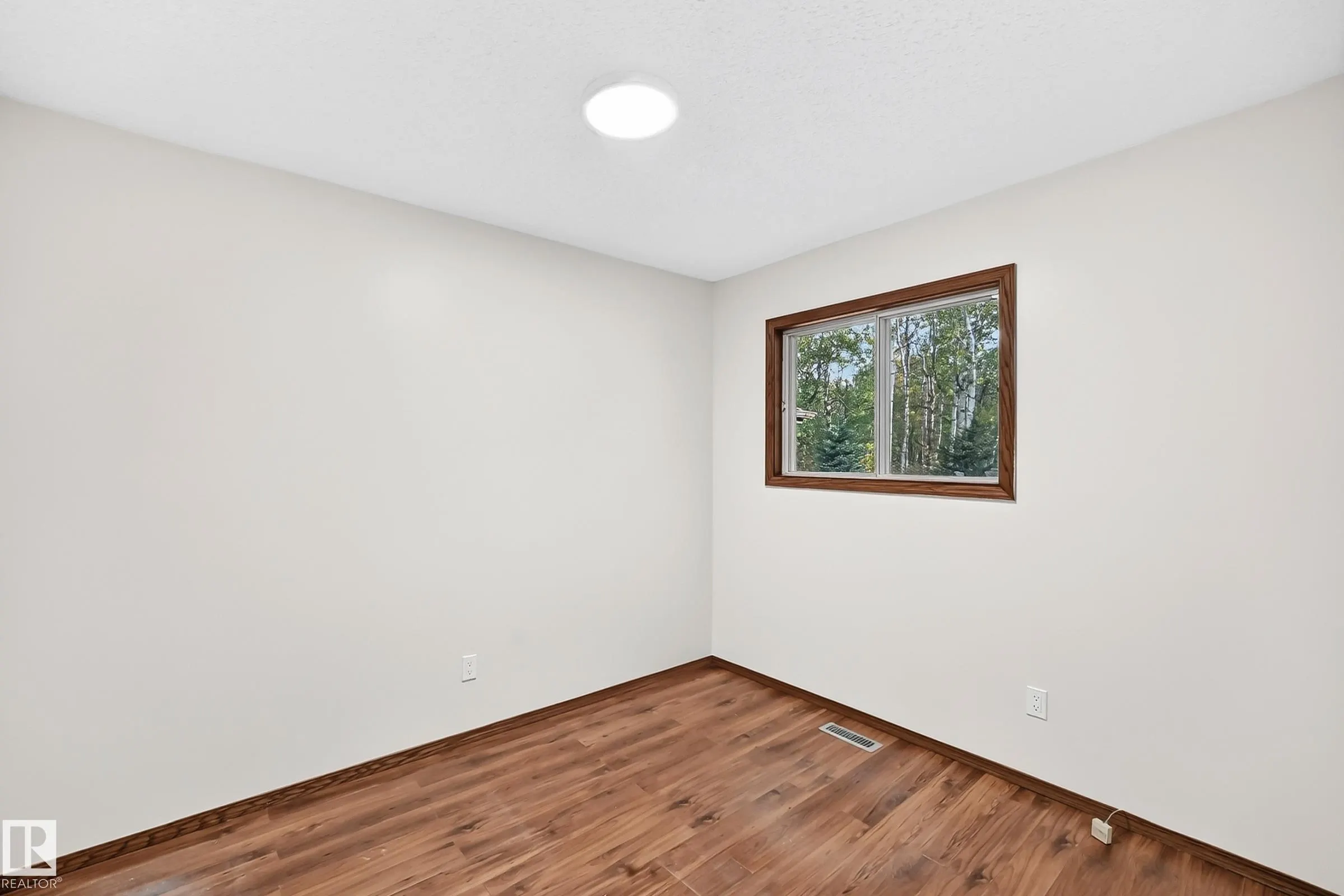 23016 TWP RD 504