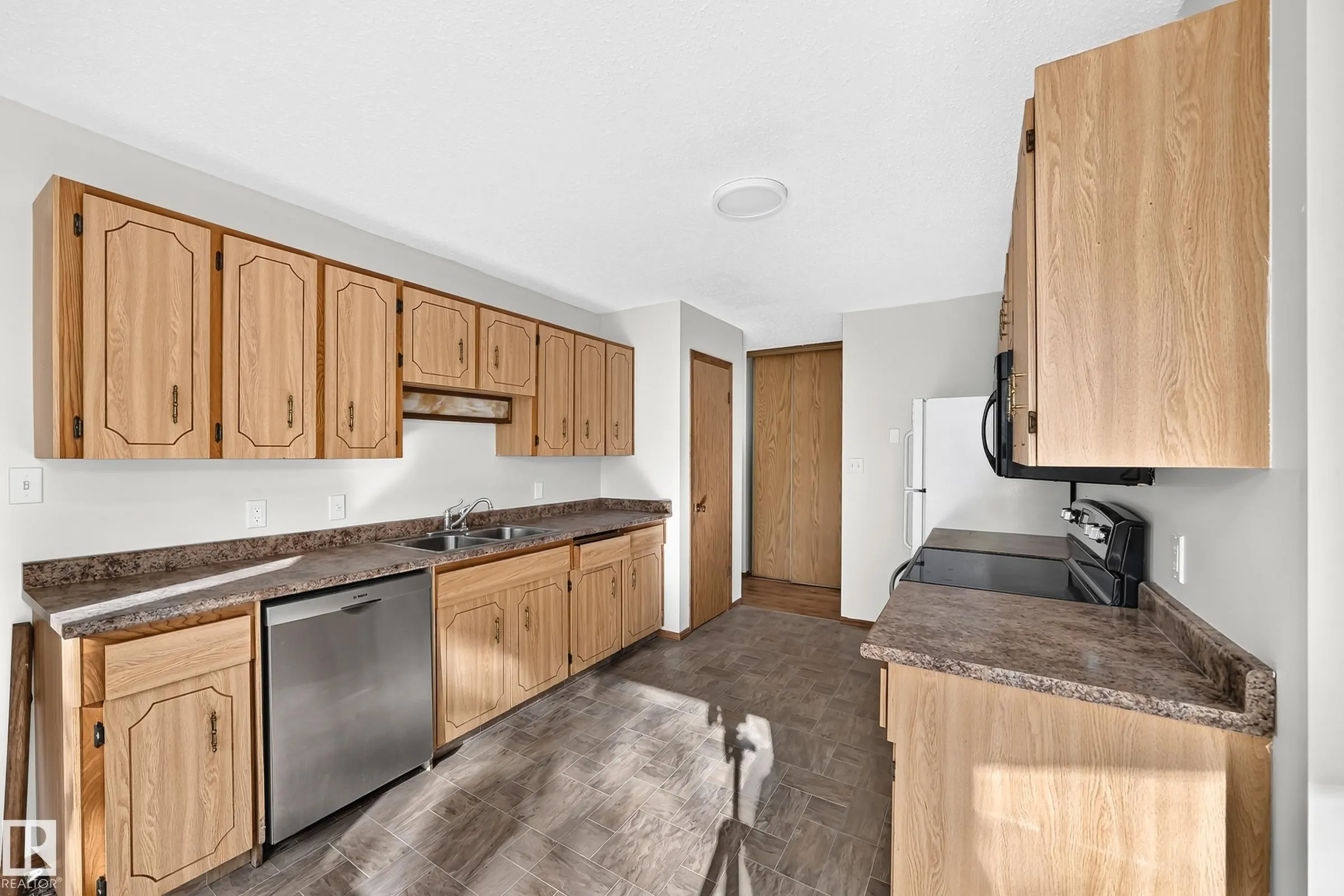 23016 TWP RD 504