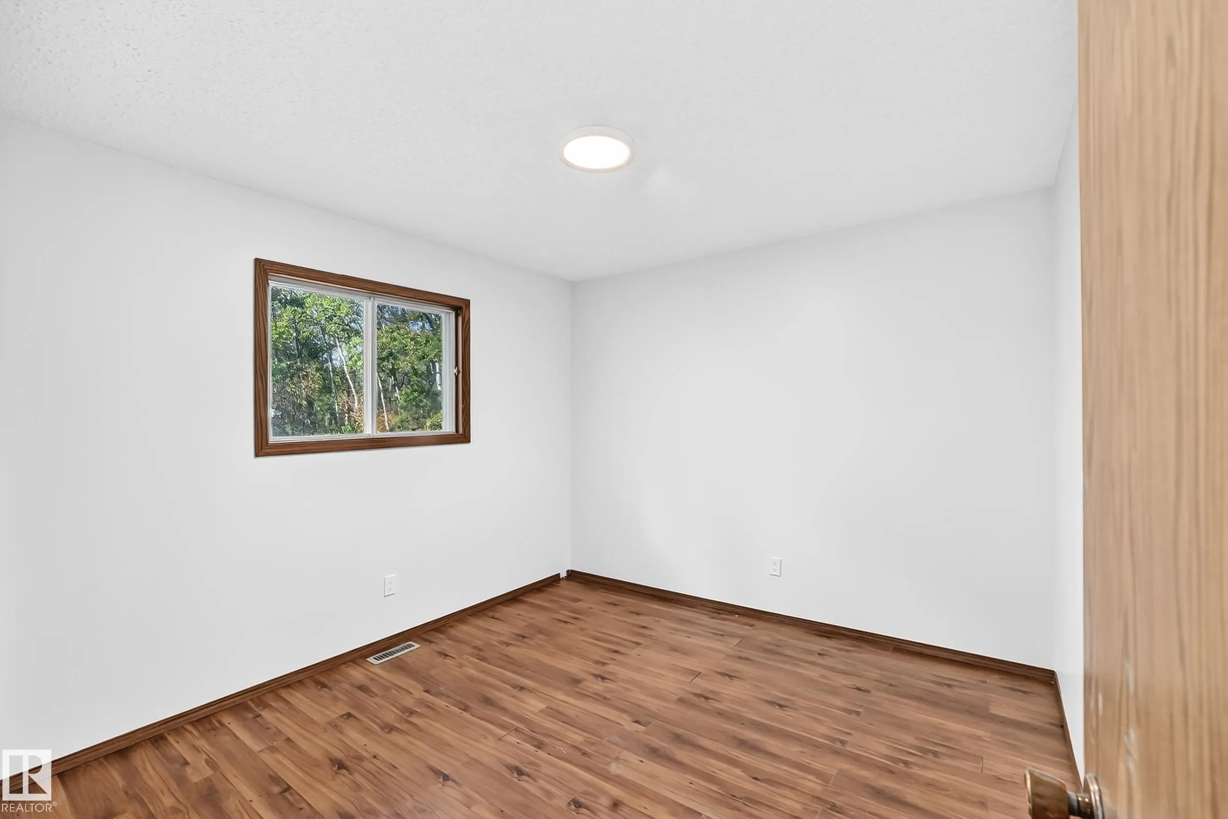 23016 TWP RD 504