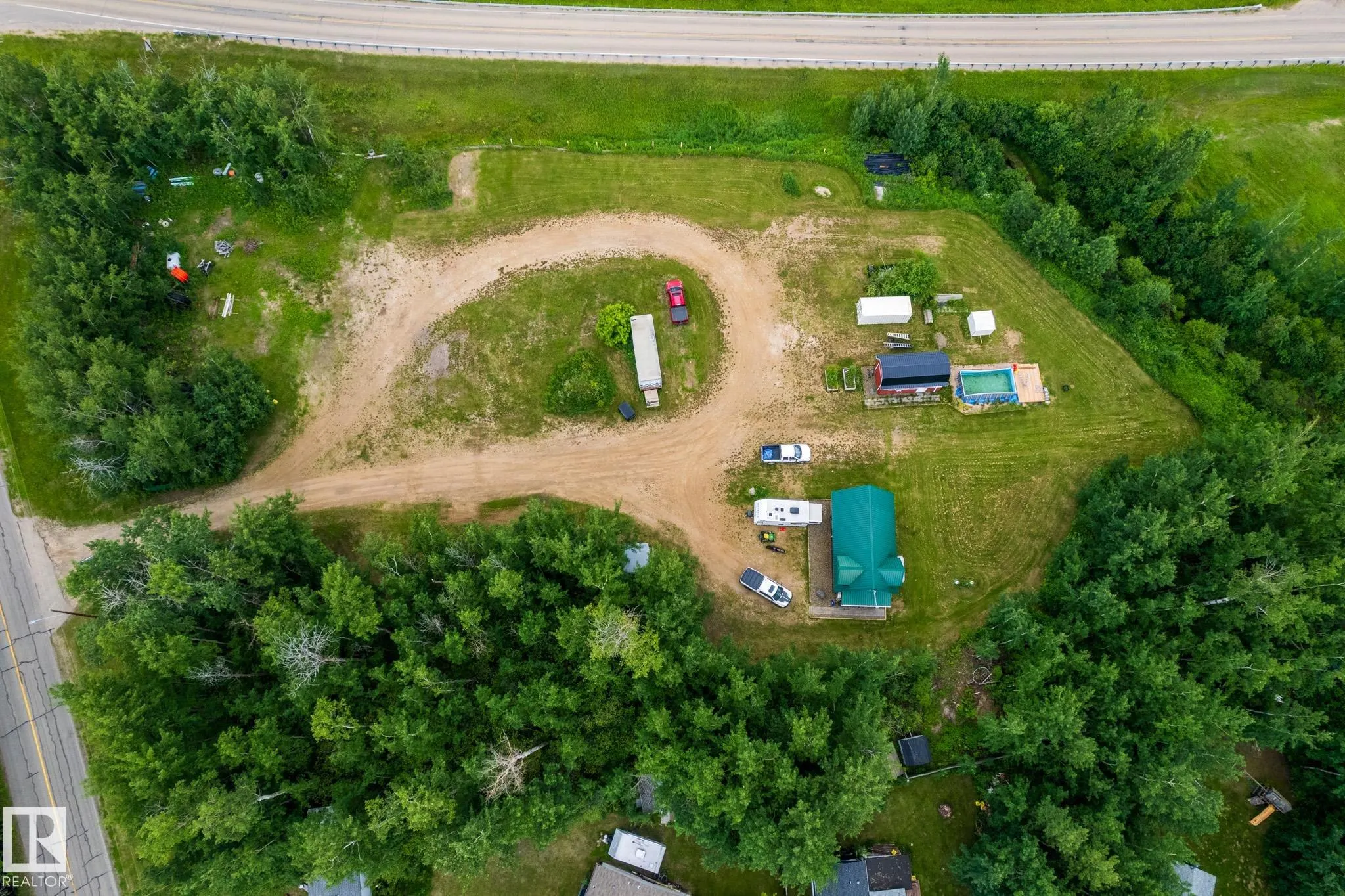 54500 LAC STE ANNE Trail