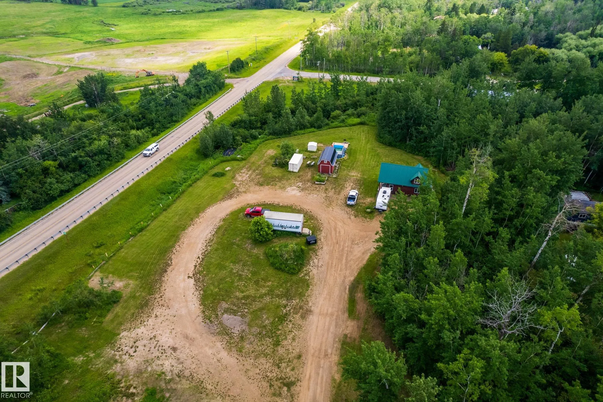 54500 LAC STE ANNE Trail