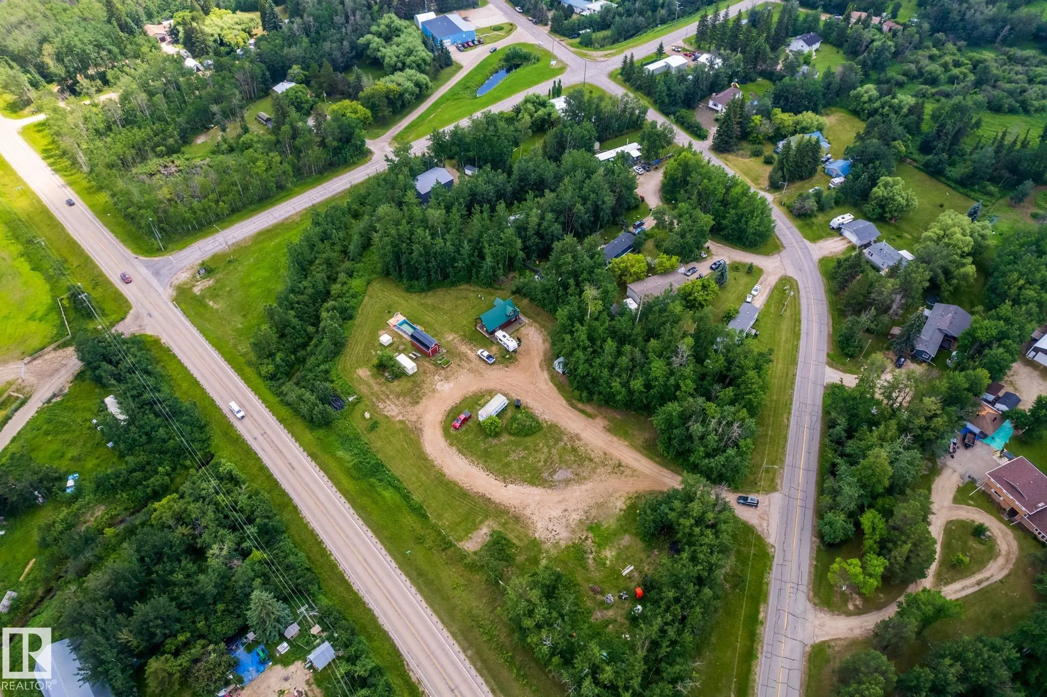 54500 LAC STE ANNE Trail