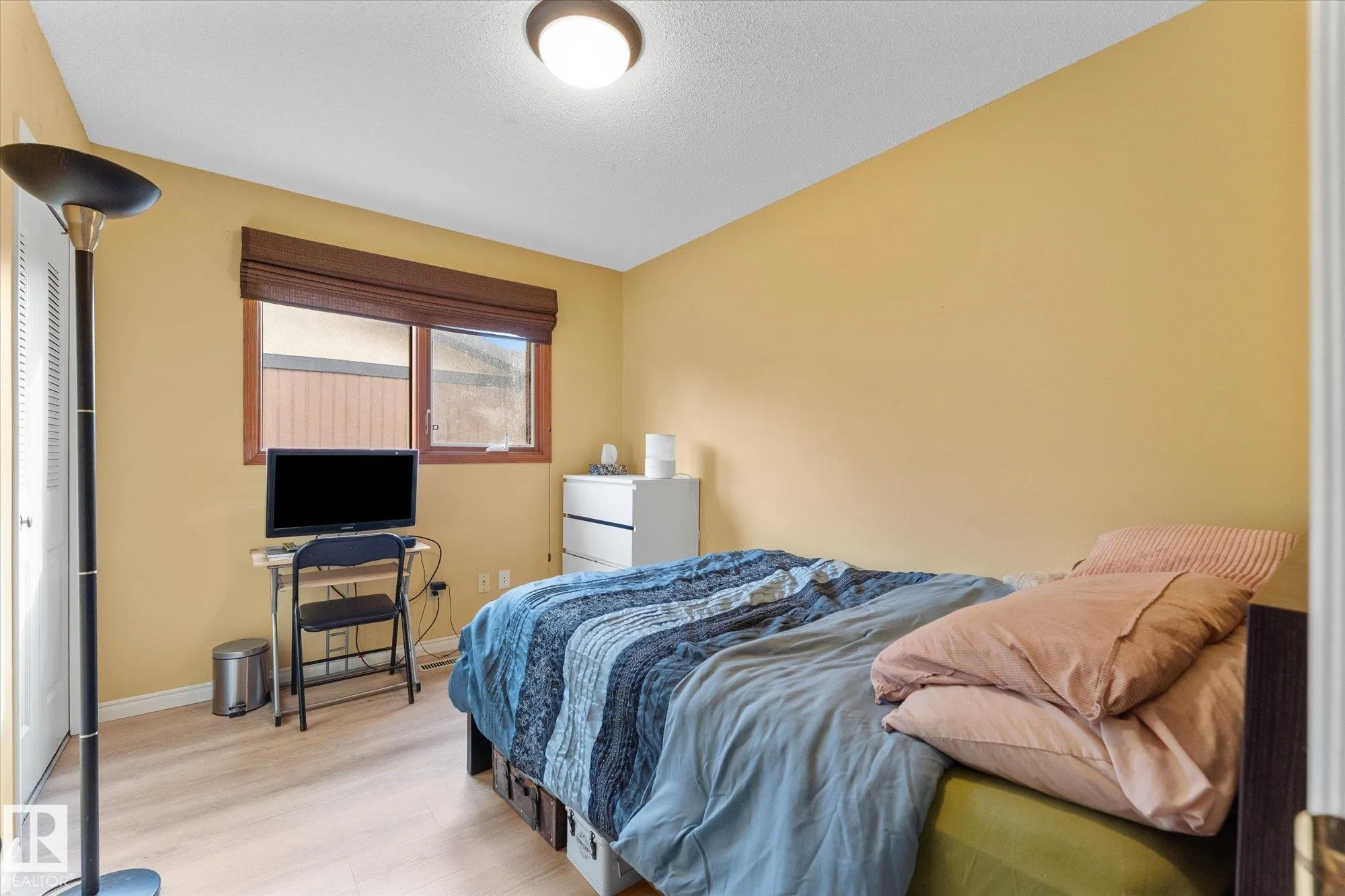 6 MARMOT Avenue
