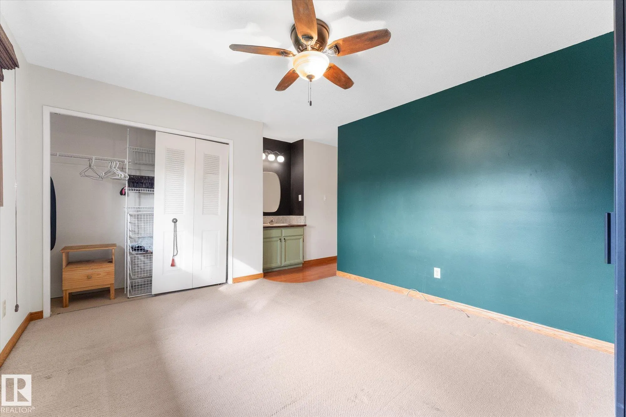 6 MARMOT Avenue