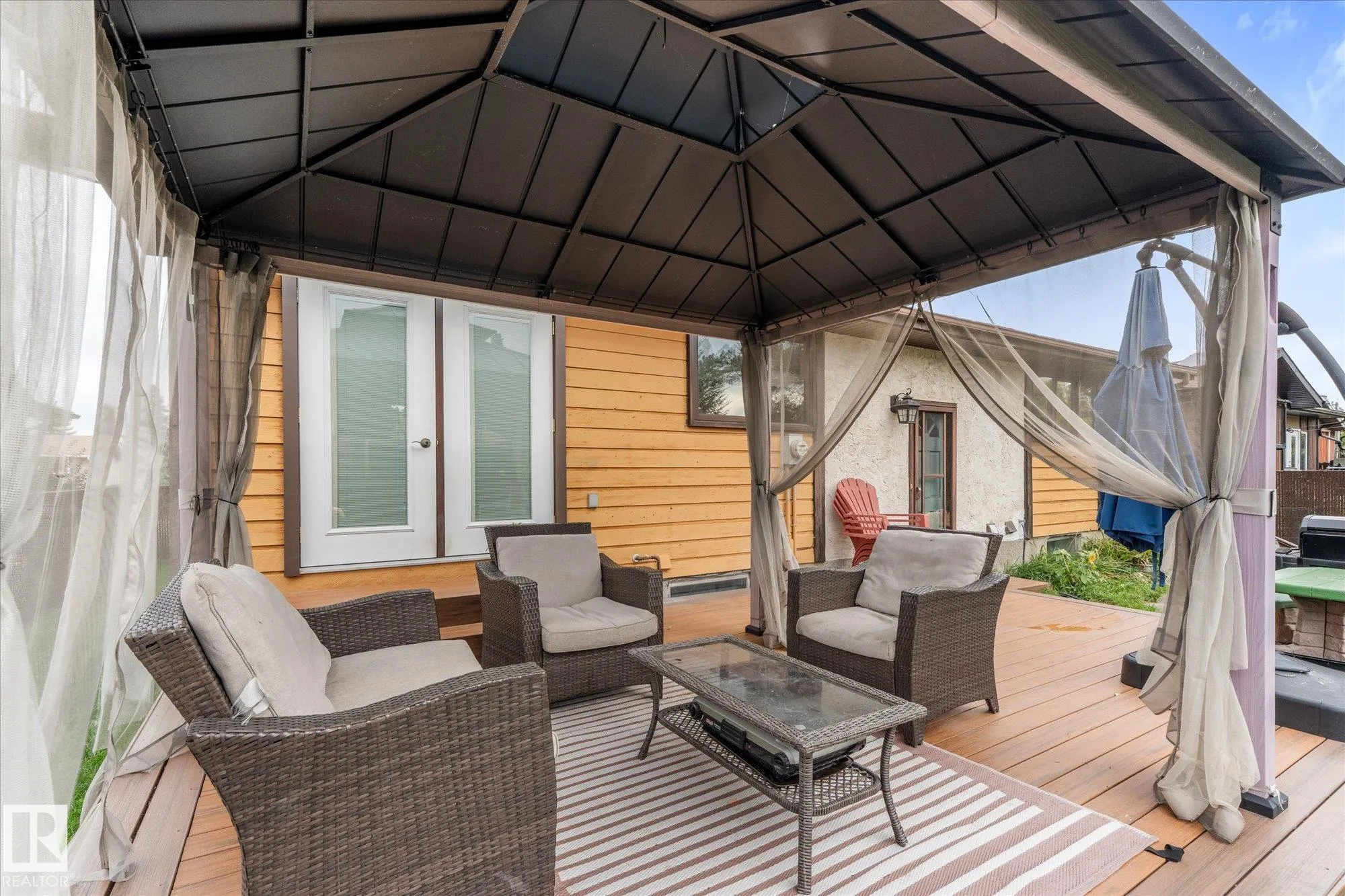 6 MARMOT Avenue